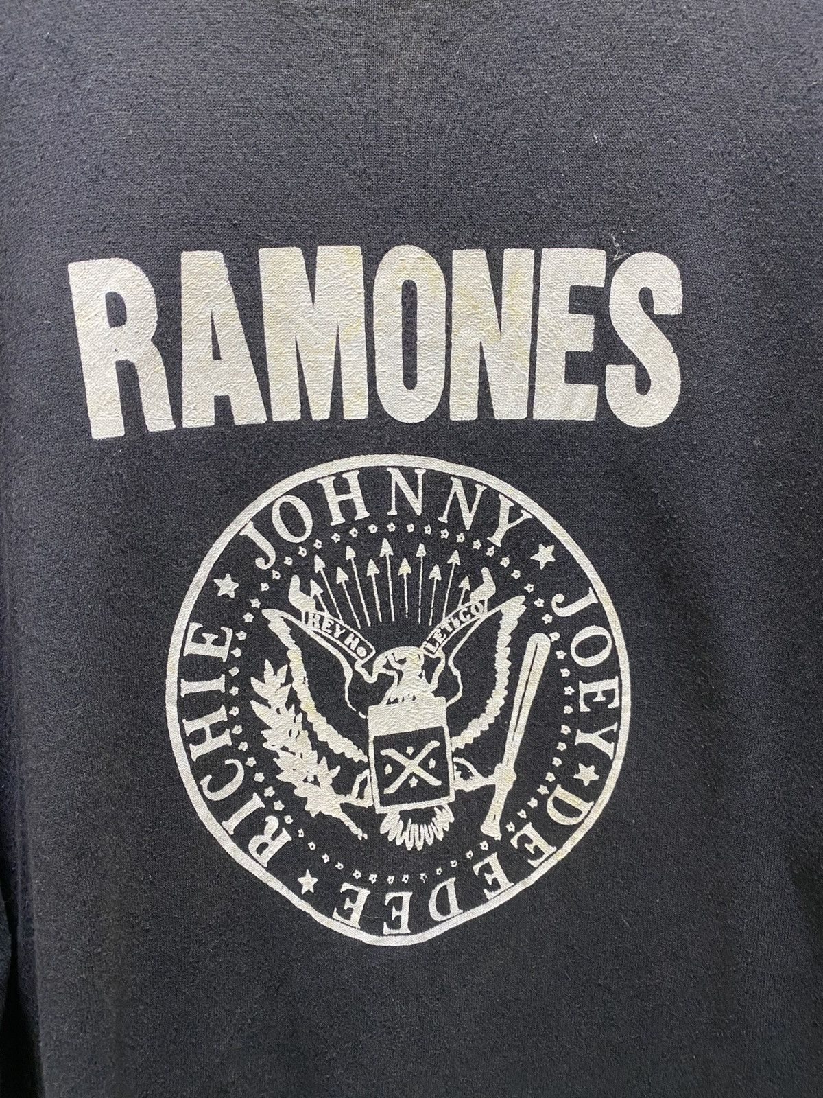 Band Tees RAMONES 90s SWEATSHIRT RARE Size US XL / EU 56 / 4 - 2 Thumbnail