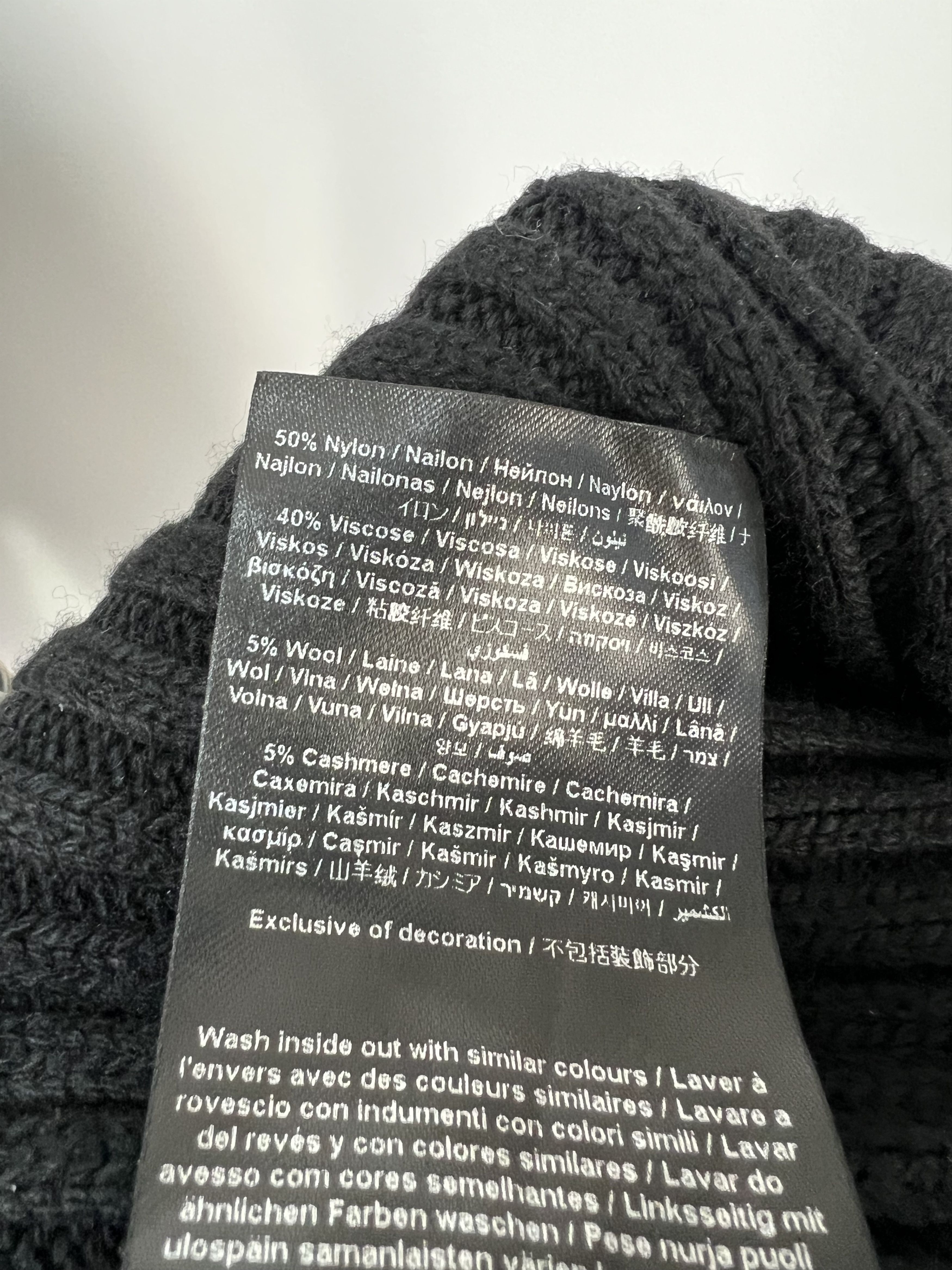 Karl Lagerfeld Karl Lagerfeld Wool Cashmere Ribbed Beanie Hat Logo Size ONE SIZE - 7 Thumbnail