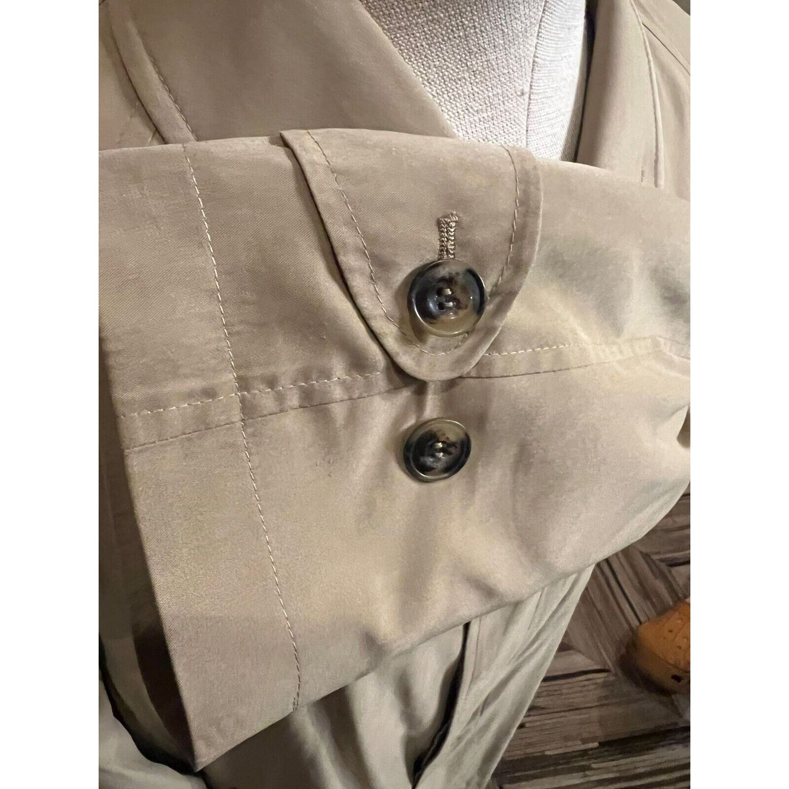 Paul Stuart Paul Stuart Trench Coat concealed Button Beige 38 US Size US S / EU 44-46 / 1 - 2 Thumbnail