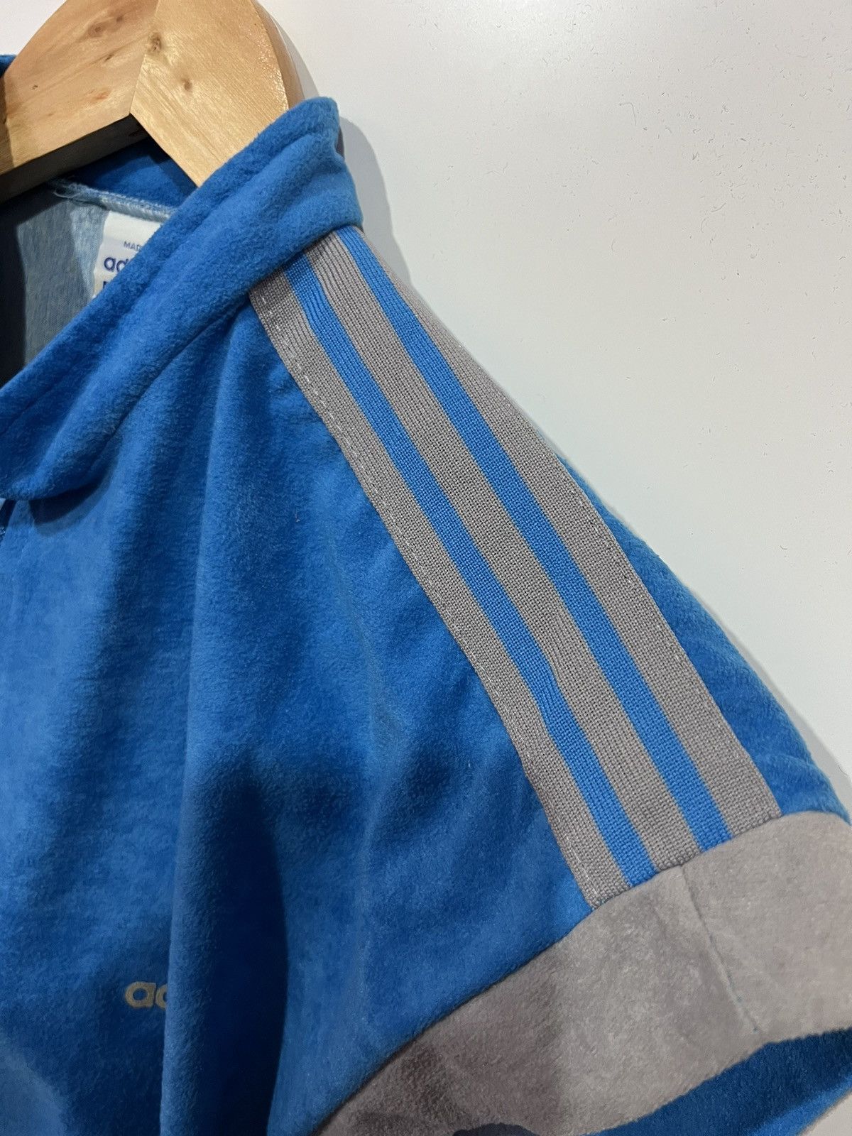 Adidas × Other 🔥 RARE ADIDAS TREFOIL SIDE TAPE SLEEVLESS JACKET - M Size US M / EU 48-50 / 2 - 4 Thumbnail