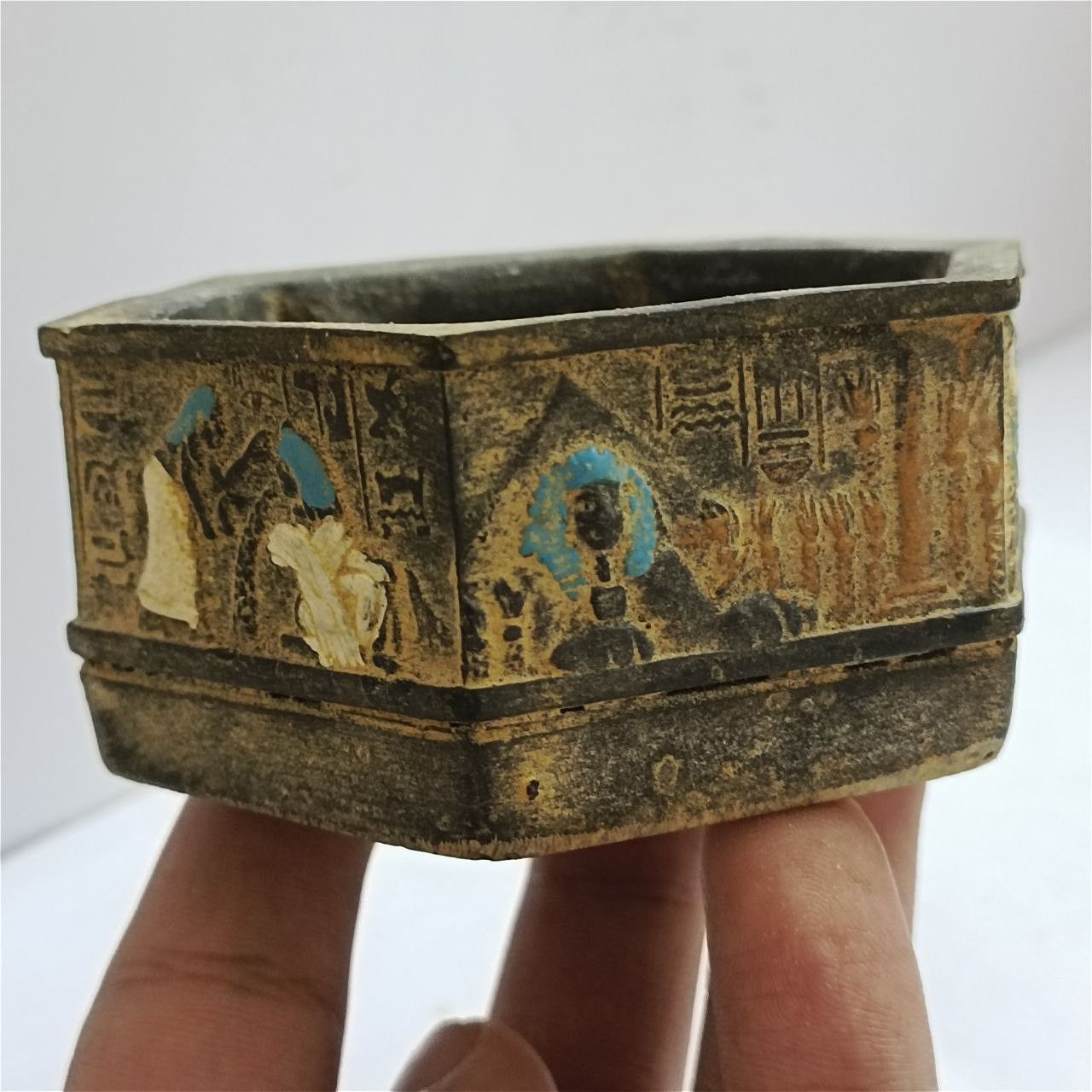 Handmade Handmade egyptian pharaonic box – antique chariot scene Size ONE SIZE - 6 Thumbnail