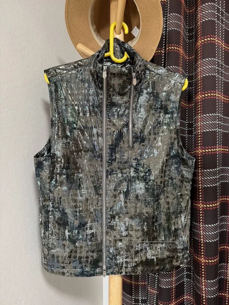 Hermes Hermes Vest, waistcoat. Technological fabric, unique embos Size US M / EU 48-50 / 2 - 1 Thumbnail