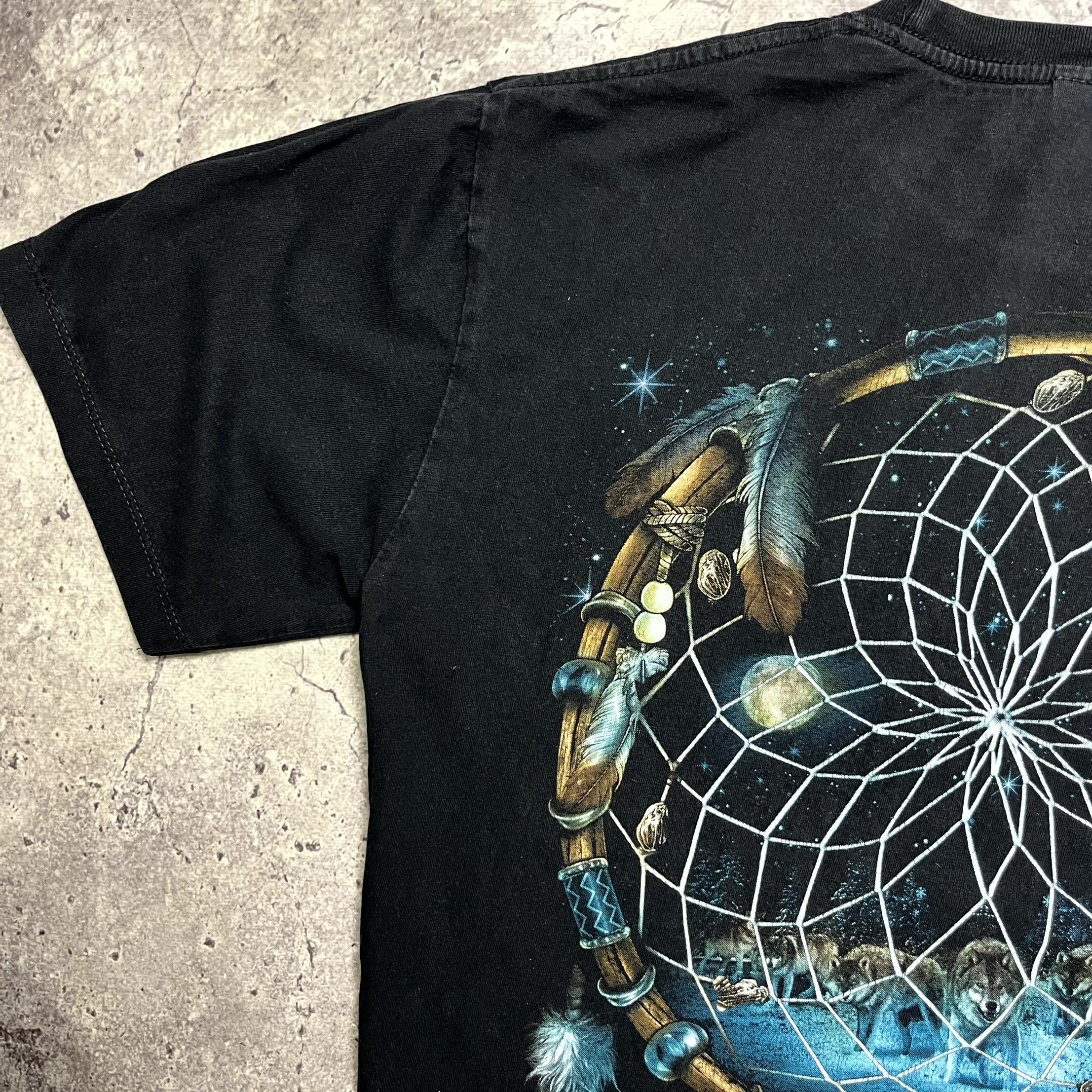 Vintage Vintage WILD Black T Shirt Dream Catcher Wolf 90s Size M Size US L / EU 52-54 / 3 - 9 Thumbnail
