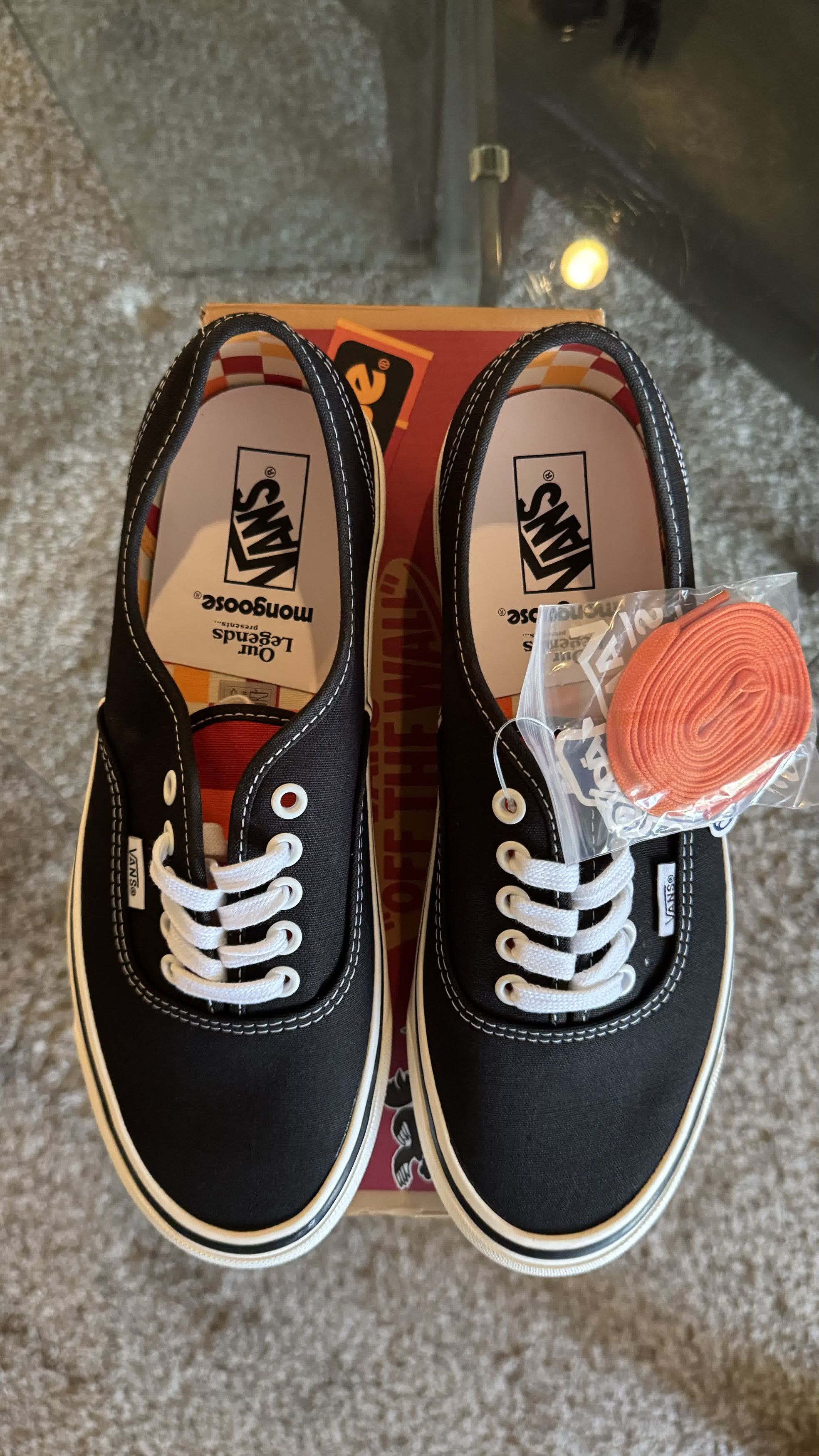 Vans *RARE* VANS AUTHENTIC 44 MONGOOSE ANAHEIM VAULT VN0A4BVYBLK Size US 9 / EU 42 - 8 Thumbnail