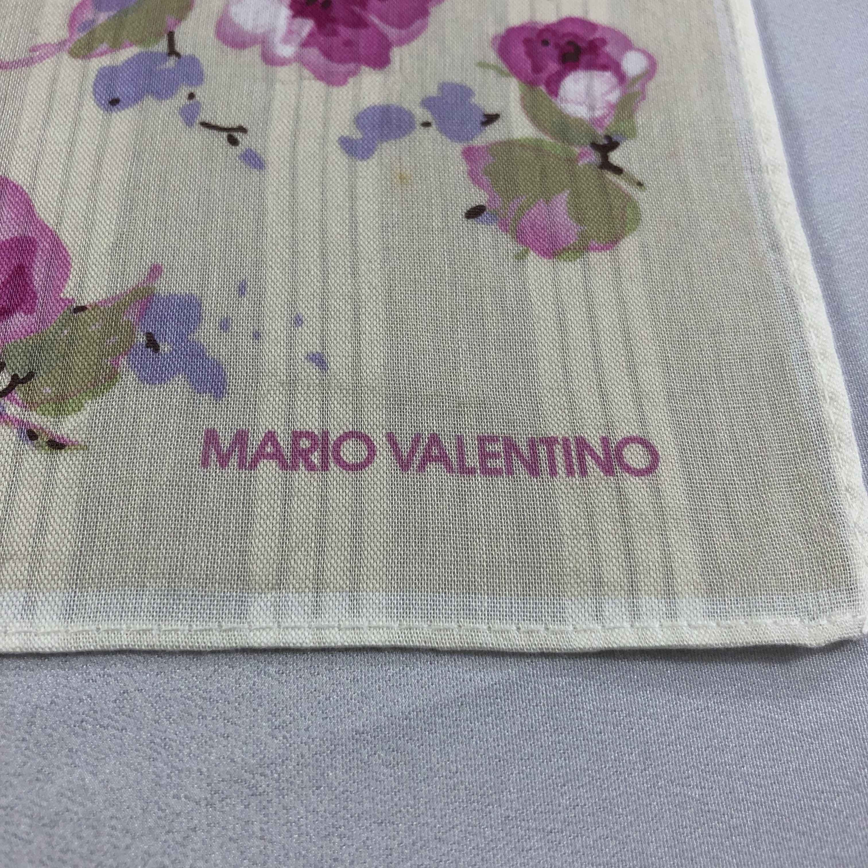 Mario Valentino × Vintage Mario Valentino Handkerchief Neckerchief Bandana H2110 Size ONE SIZE - 4 Thumbnail