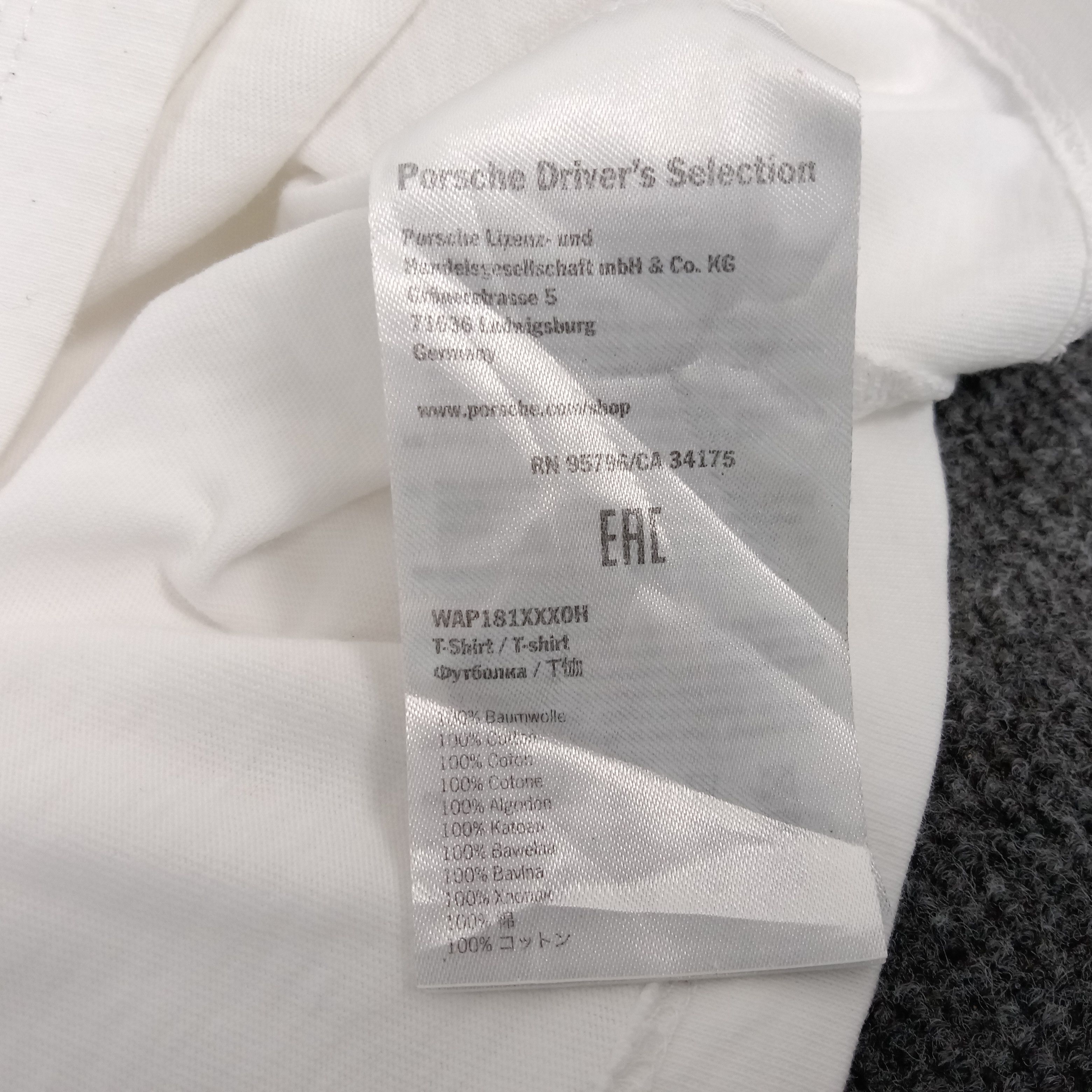 Porsche Design × Vintage Porsche Finally 18! Formula One Racing Tshirt Size US XL / EU 56 / 4 - 11 Thumbnail