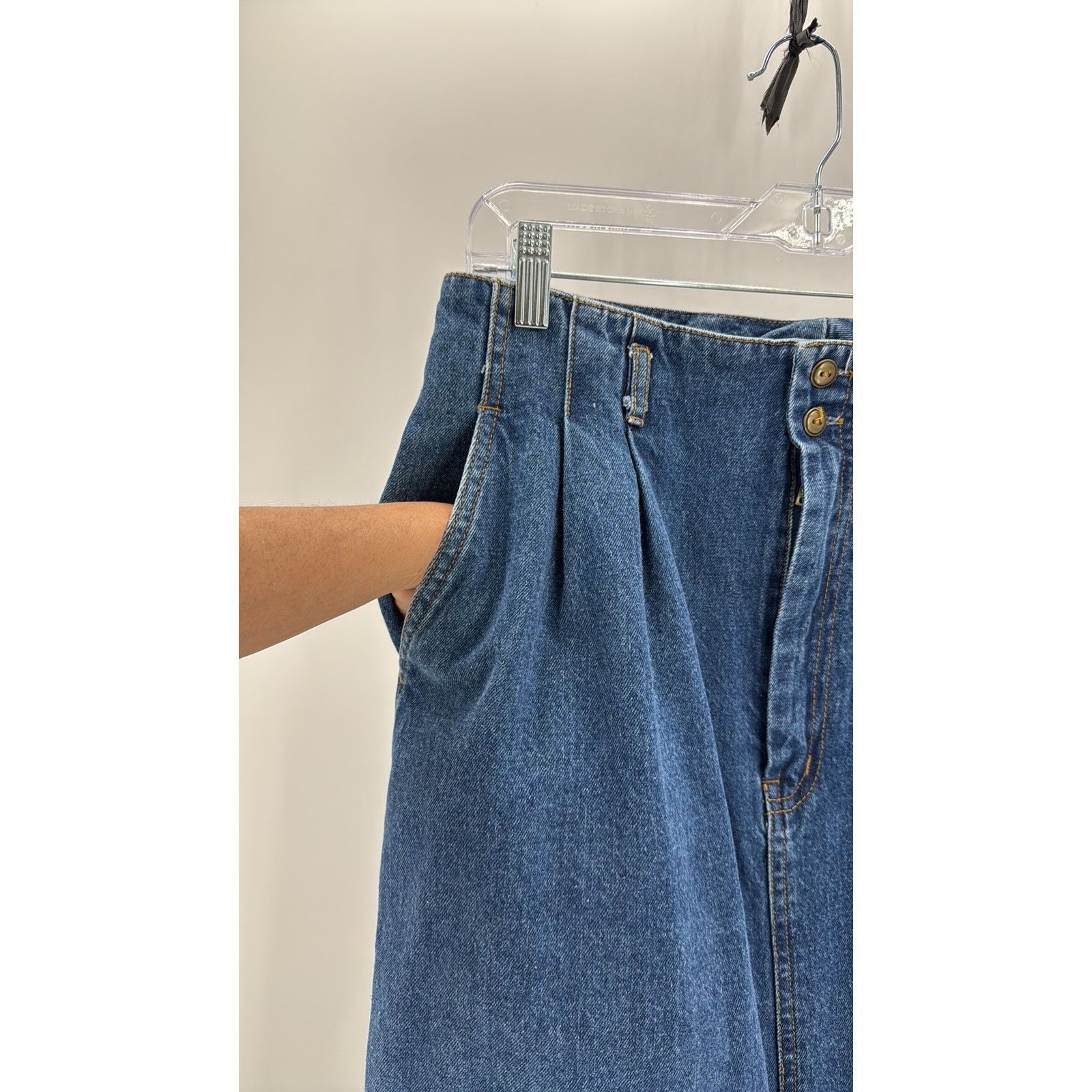 Vintage Vintage high waisted pleated front denim midi skirt sz 12 Size 34" / US 12 / IT 48 - 5 Thumbnail