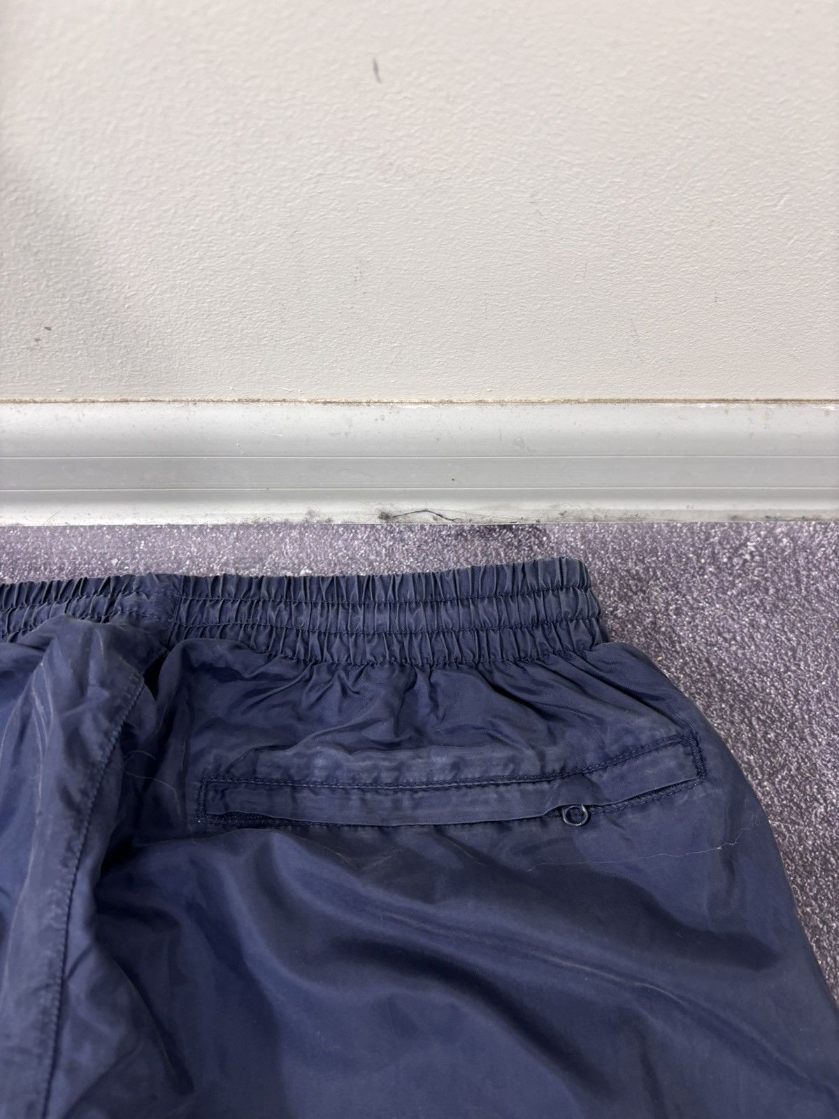 Nike Vintage Nike Y2K Navy Blue Nylon Track Pants Size US 32 / EU 48 - 20 Thumbnail