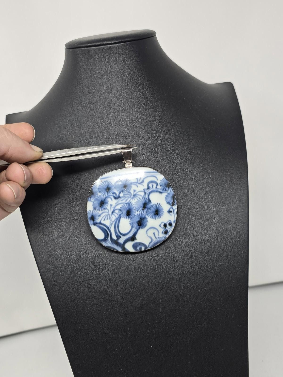 The Unbranded Brand Large 2.5" 925 Silver Blue White Porcelain Shard Pendant Size ONE SIZE - 7 Thumbnail