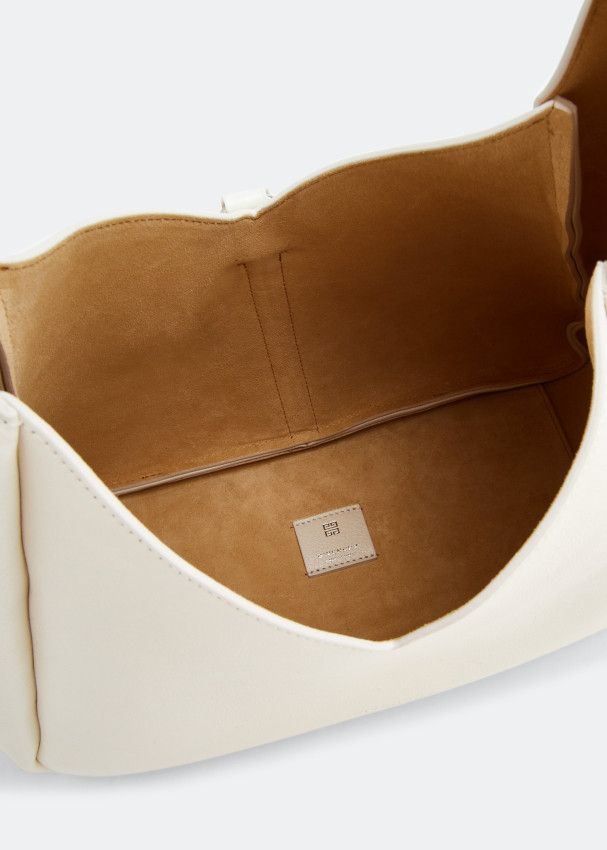 Givenchy o1loc1c0824 Size: OS / Shoulder Bag in White Size ONE SIZE - 4 Thumbnail
