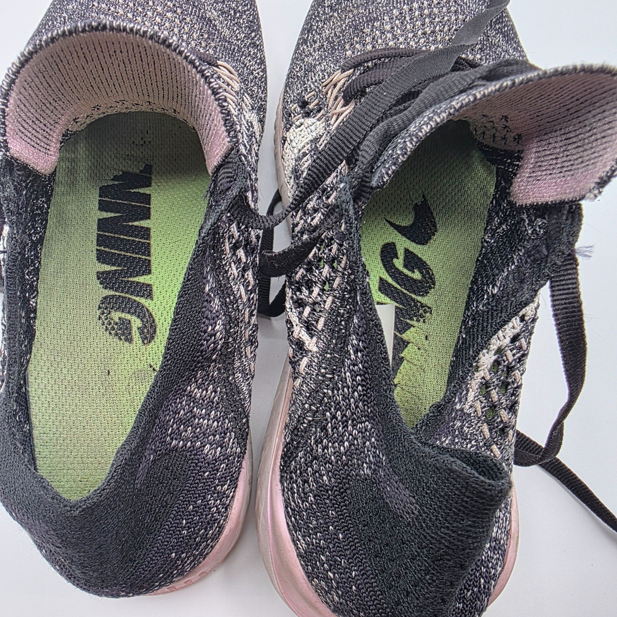 Nike Nike Free RN Flyknit 2018 Womens Size 7 Black Pink Athletic Size US 7 / IT 37 - 7 Thumbnail