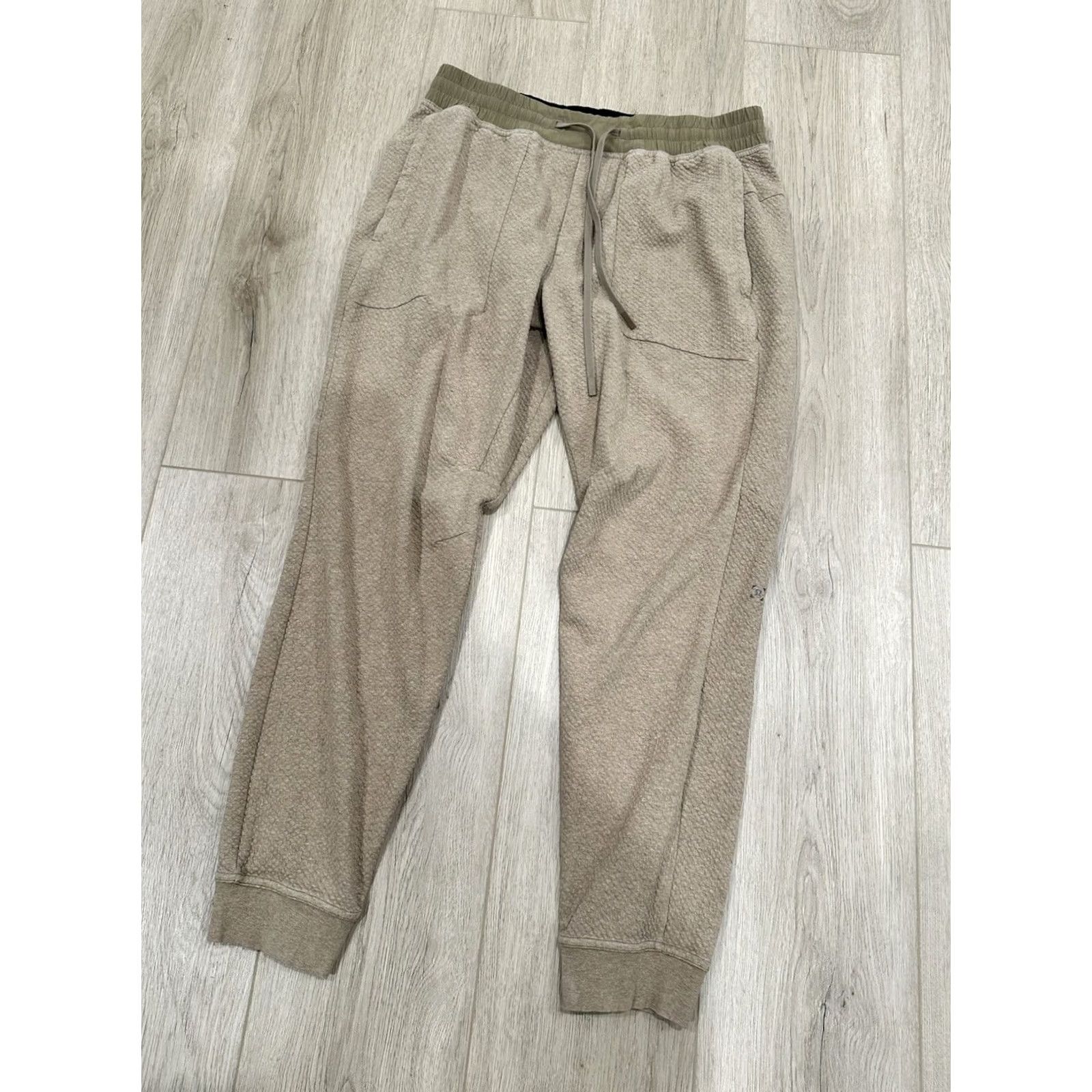 Lululemon Lululemon Men's Beige Textured Jogger Pants Size Large Size US 33 - 2 Thumbnail