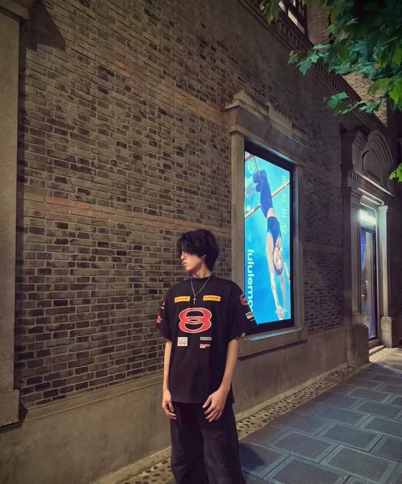 Balenciaga Balenciaga Black Logo printed cotton short sleeve T-shirt Size US S / EU 44-46 / 1 - 7 Thumbnail