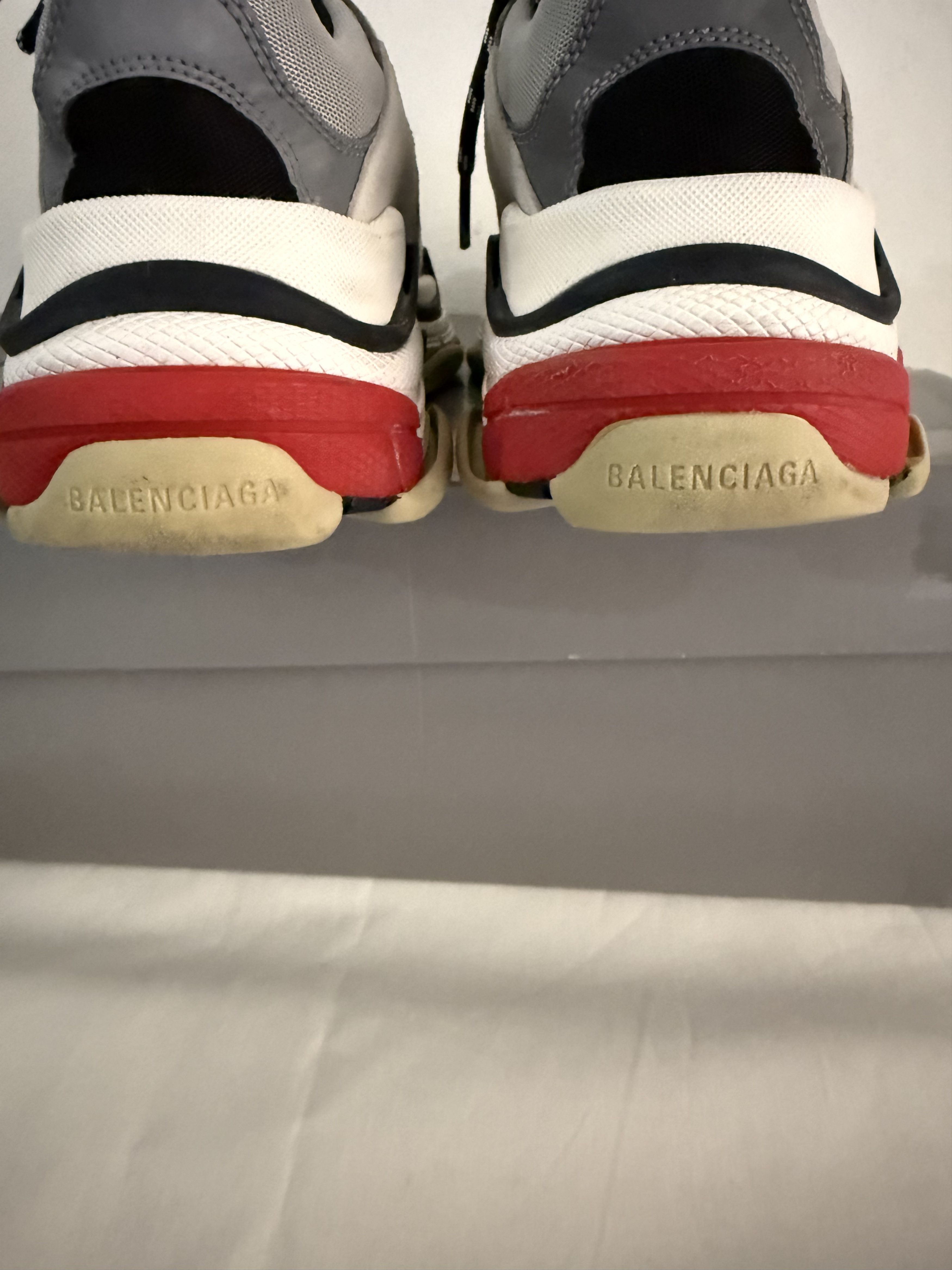 Balenciaga Balenciaga Triple S Sneakers Size US 8 / EU 41 - 15 Thumbnail