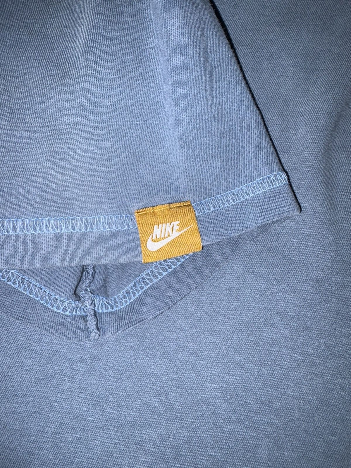 Nike Y2k nike blue shirt sz M stussy supreme huf fila Size US L / EU 52-54 / 3 - 5 Thumbnail
