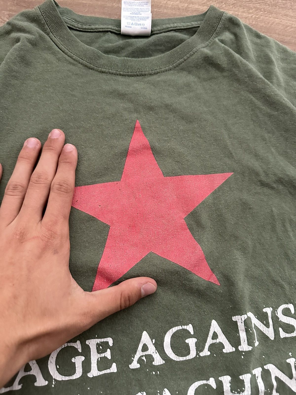 Band Tees 🔥VINTAGE RAGE AGAINST THE MACHINE 00’S STAR LOGO T-SHIRT🔥 Size US XL / EU 56 / 4 - 3 Thumbnail