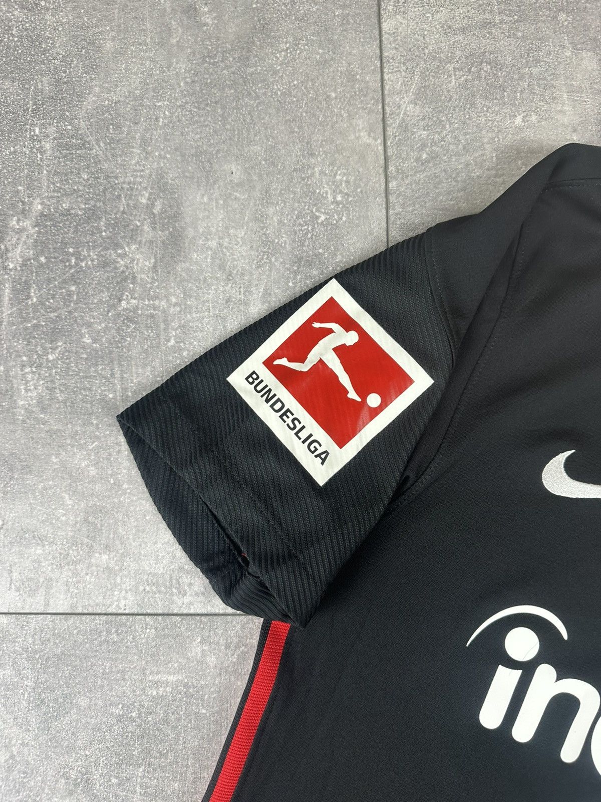 Nike Nike Eintracht Frankfurt 2021/22 Away #10 Kostic Jersey Size US S / EU 44-46 / 1 - 14 Thumbnail