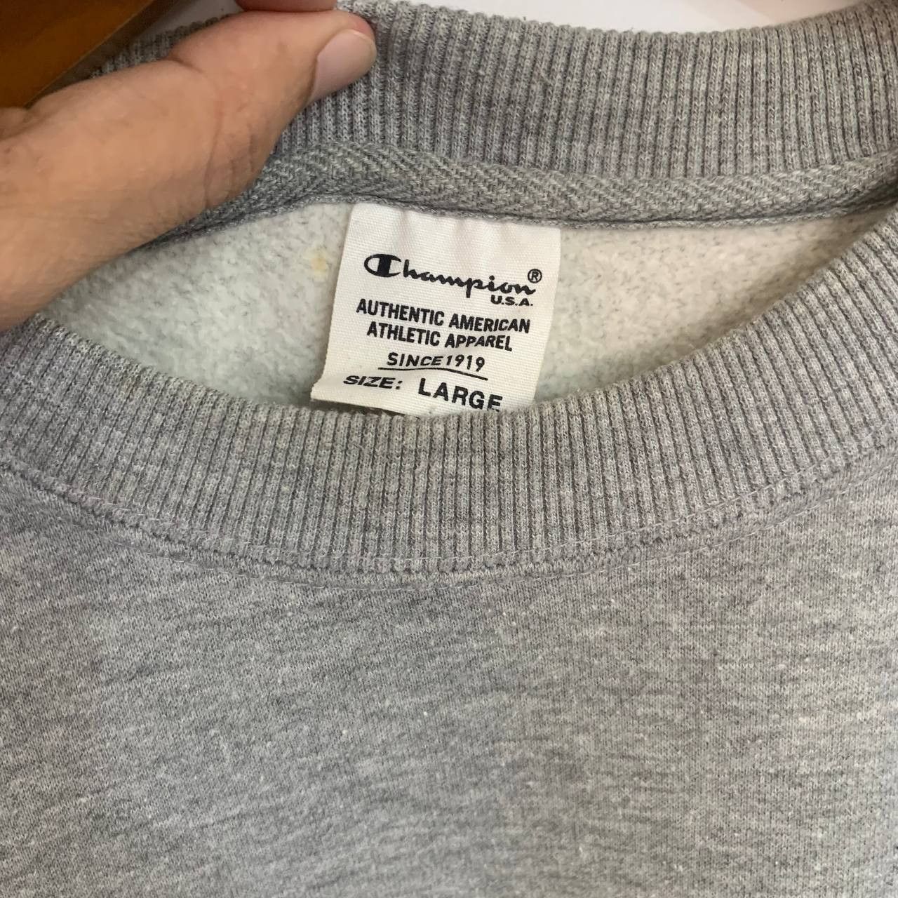 Champion Vintage Champion Big logo Sweatshirt Large Spell out Size US L / EU 52-54 / 3 - 3 Thumbnail