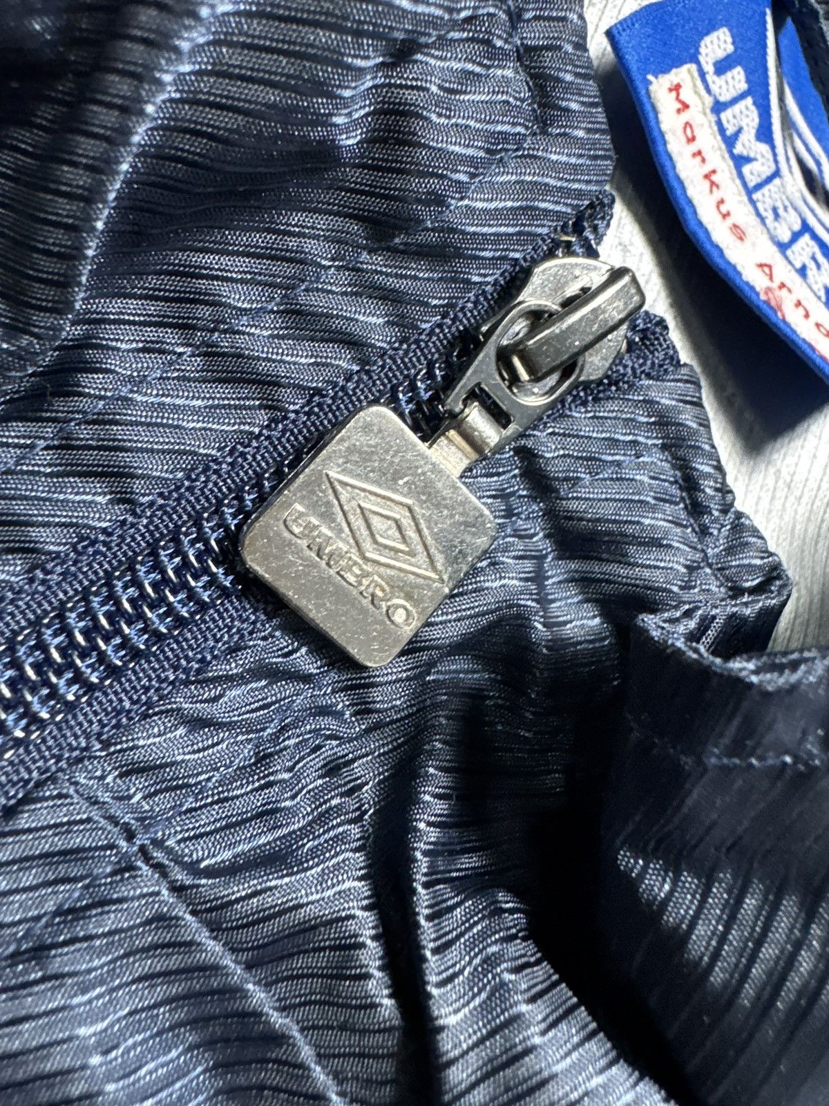 Umbro Umbro Pro Training Big Logo Nylon Light Jacket Vintage Size US XXL / EU 58 / 5 - 6 Thumbnail