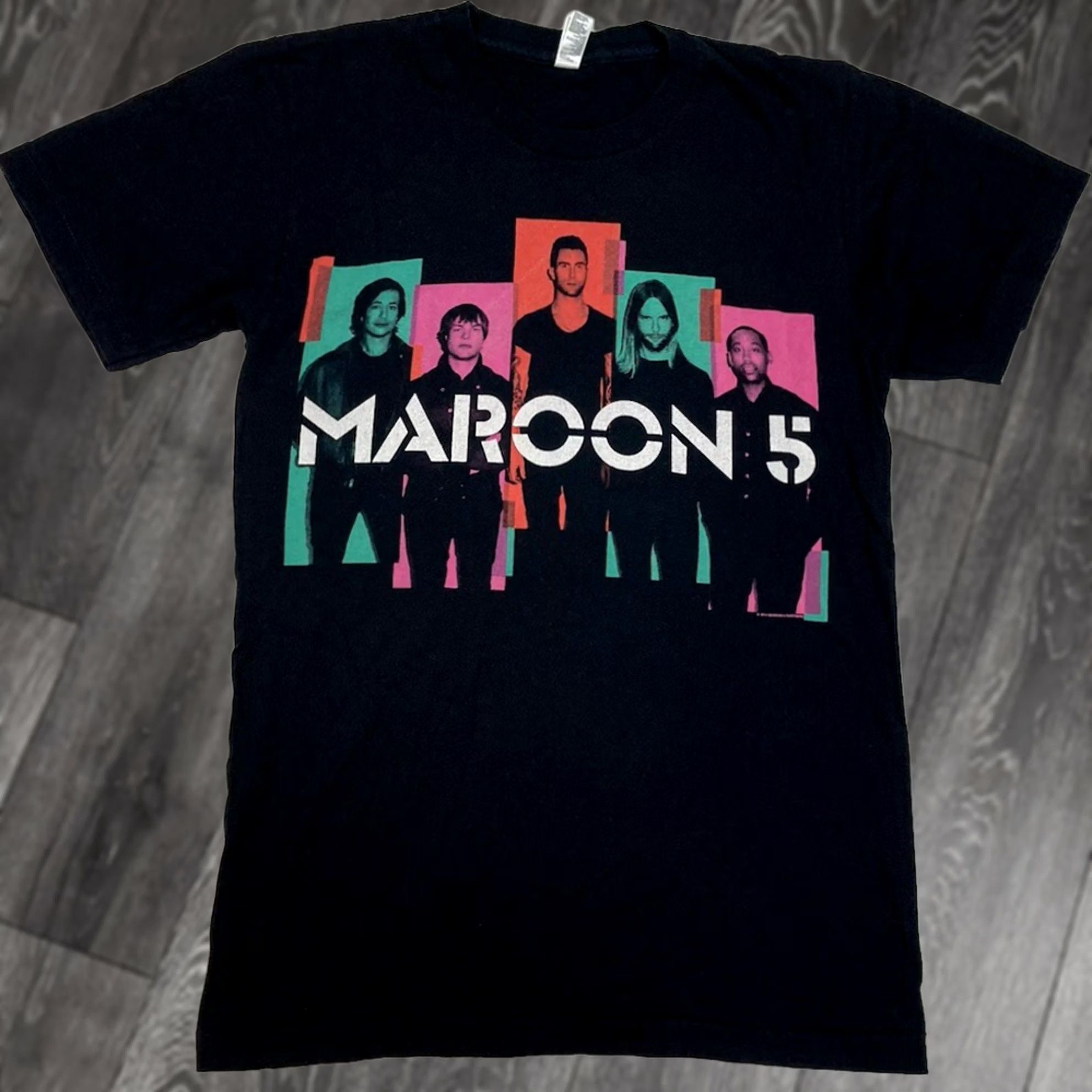 American Apparel Maroon 5 North American Tour 2013 Graphic T-shirt Women Small Black Music Size S / US 4 / IT 40 - 1 Thumbnail