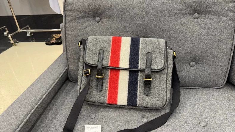 Thom Browne Thom Browne TB Wool Messenger Bag - dmc Size ONE SIZE - 1 Thumbnail