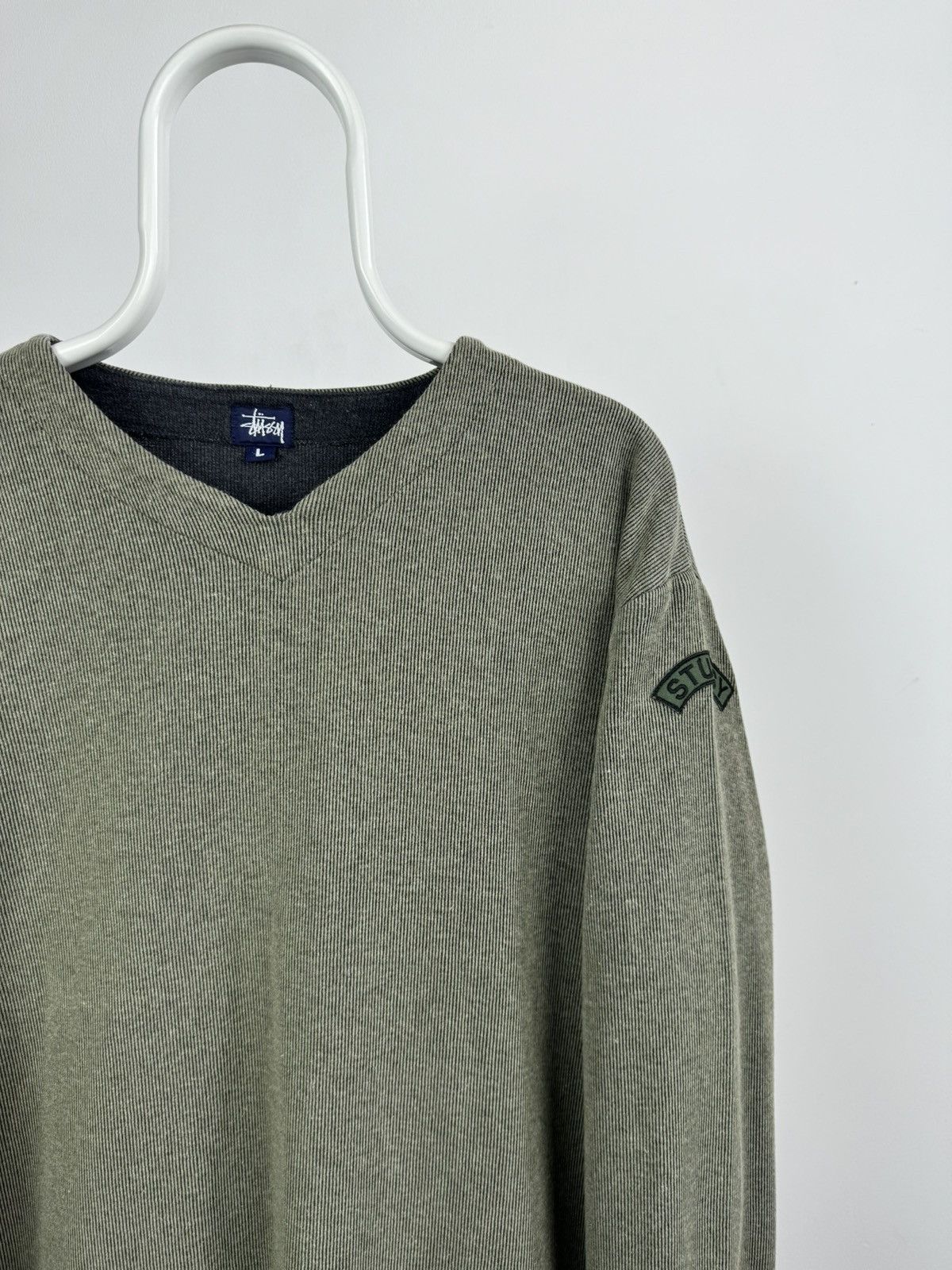 Stussy Vintage Stussy V-Neck Jumper Made In USA Size US L / EU 52-54 / 3 - 2 Thumbnail
