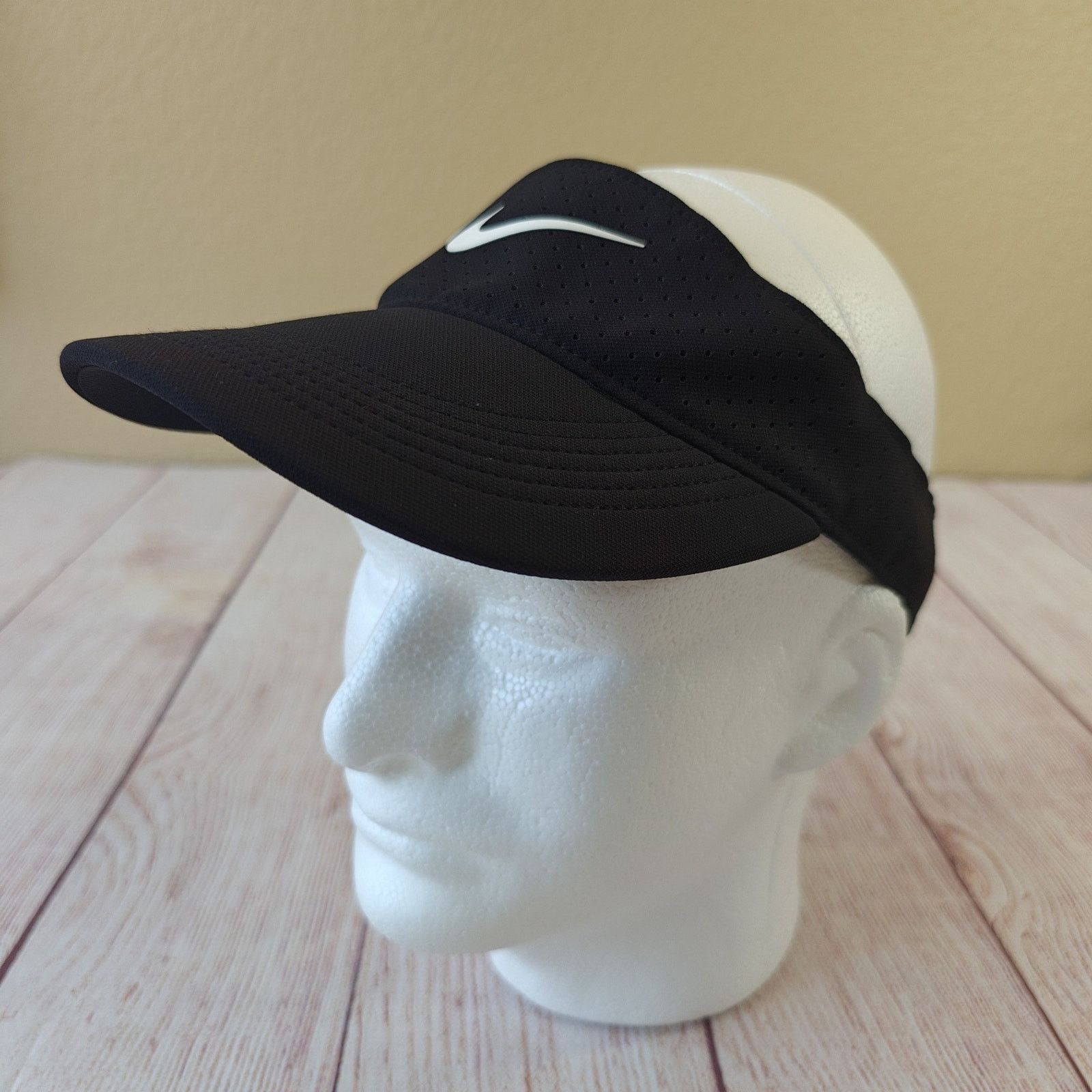 Nike Nike AeroBill Running Golf Tennis Visor Style AV6960-010 Size ONE SIZE - 2 Thumbnail
