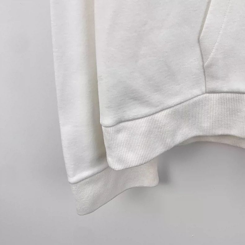 Louis Vuitton Louis Vuitton size 4l White logo monogrammed embroidered co Size US M / EU 48-50 / 2 - 4 Thumbnail