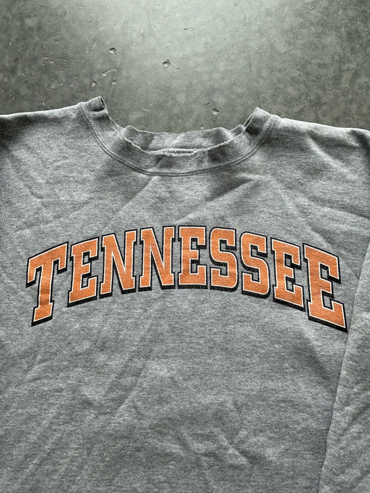 Adidas Vintage 90s Adidas University of Tennessee Sweatshirt Baggy Size US XXL / EU 58 / 5 - 2 Thumbnail