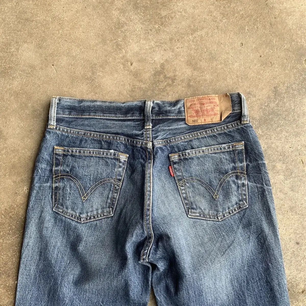 Levi's Vintage Clothing Levis 501 Blue Wash Levi’s Jeans Slim Fit Trousers Pants Size US 28 / EU 44 - 12 Thumbnail
