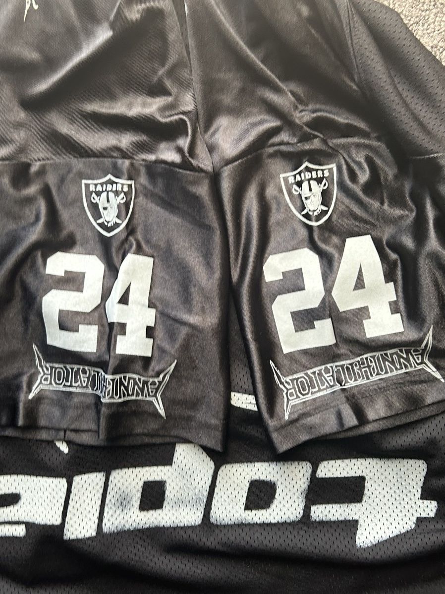 Complex × NFL × Travis Scott Complexcon Exclusive Raiders x Travis Scott Utopia Jersey L Size US L / EU 52-54 / 3 - 2 Thumbnail