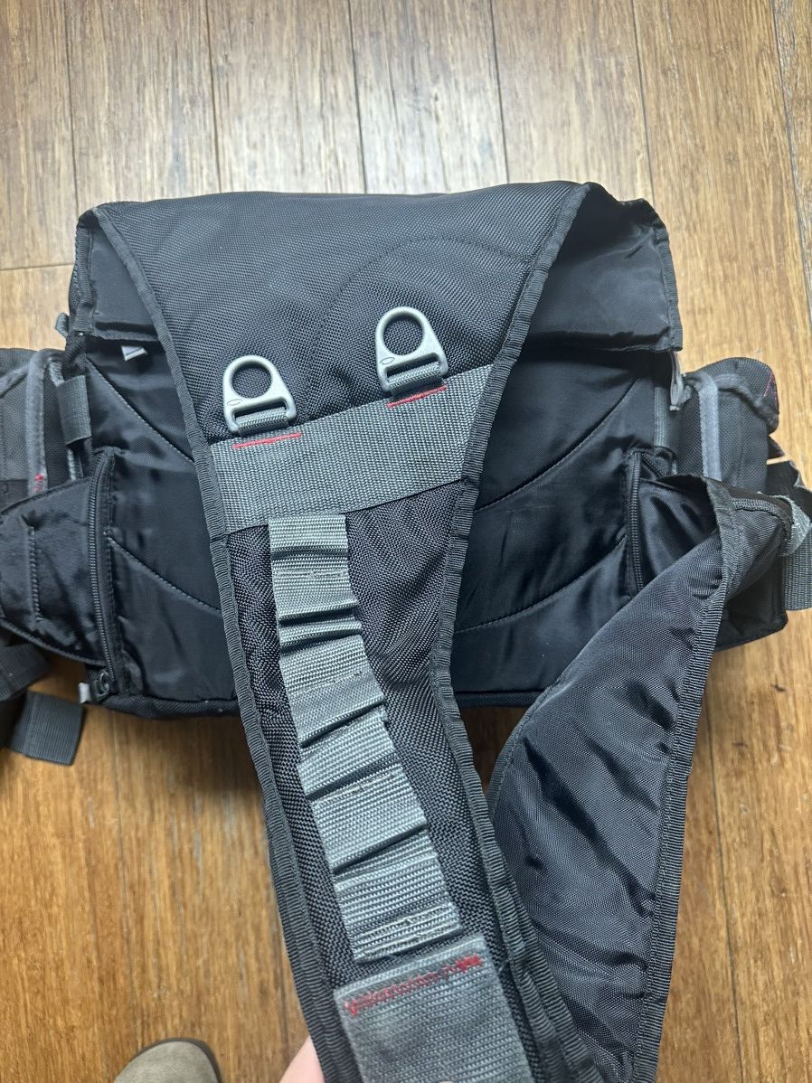 Oakley Oakley Vintage Tactical Field Gear Messenger Sling Gorpcore Size ONE SIZE - 4 Thumbnail