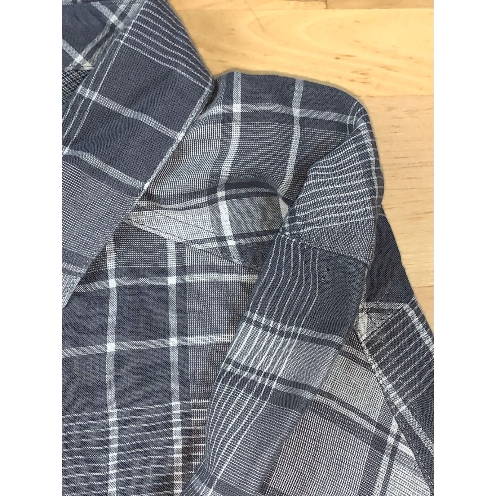 Vintage Columbia Button-Up Shirt XL Gray Plaid Long Sleeve Knit Casual Mens Size US XL / EU 56 / 4 - 7 Thumbnail