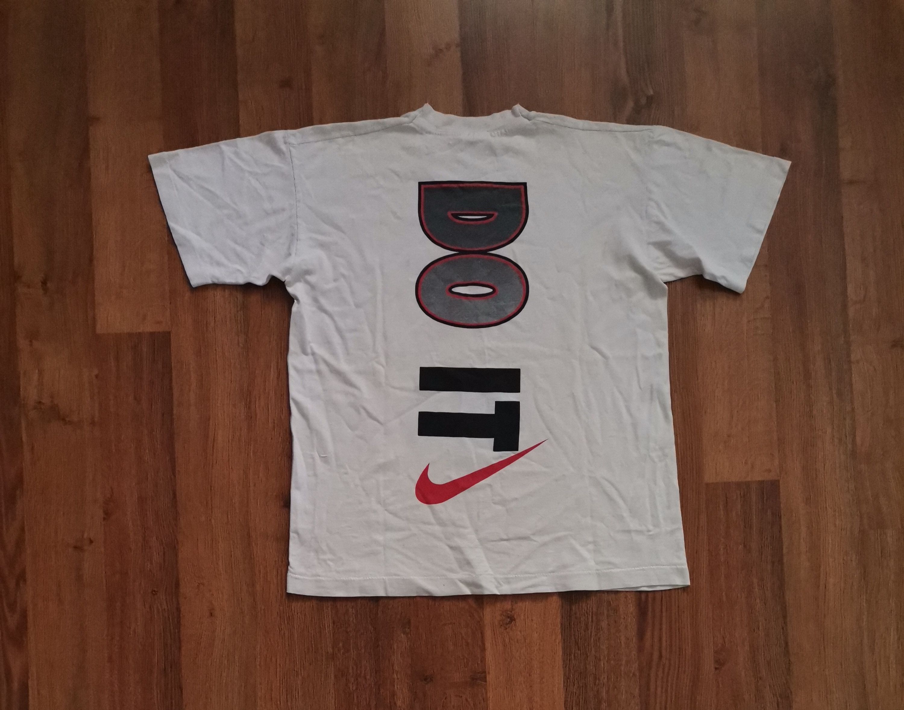 Nike Vintage Nike '90s T-Shirt Size US S / EU 44-46 / 1 - 5 Thumbnail