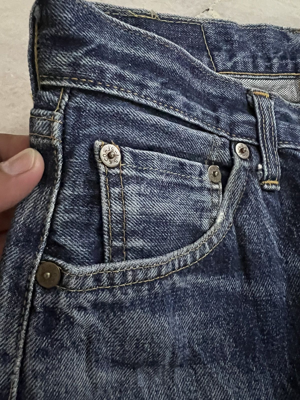 Jean × Levi's × Levi's Vintage Clothing VINTAGE 90’S LEVIS 501XX DISTRESSED REDLINE BIG E LVC JAPAN Size US 28 / EU 44 - 9 Thumbnail