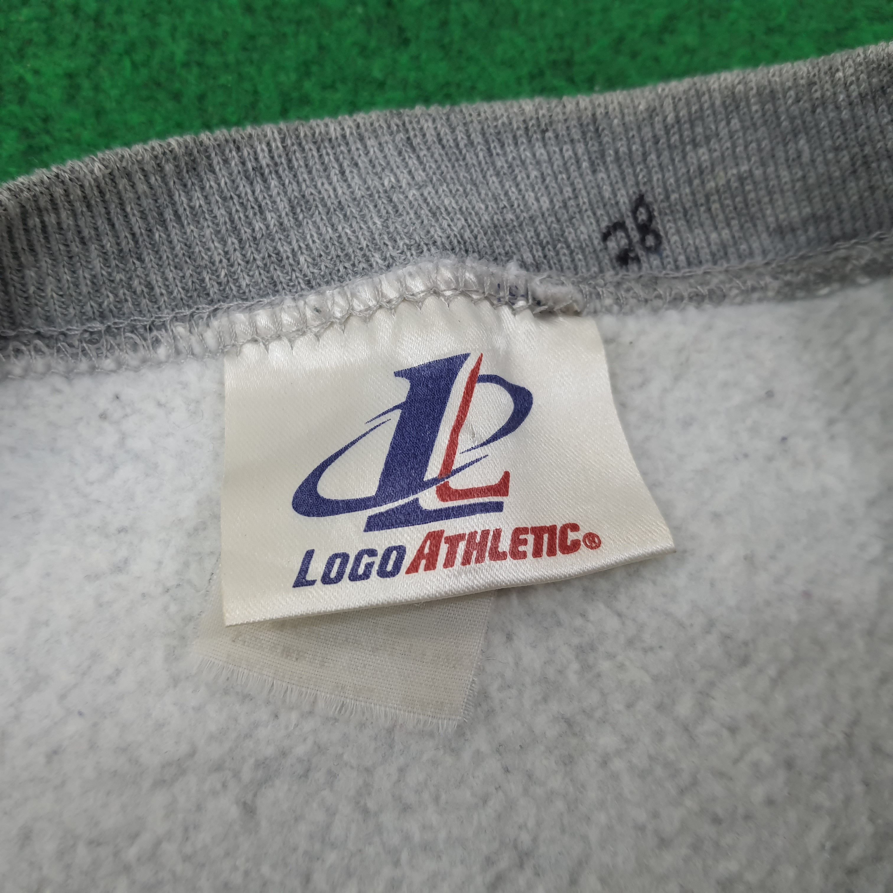 NFL Vintage Minnesota Vikings NFL Team Sports Sweatshirt C246N28 Size US XL / EU 56 / 4 - 5 Thumbnail