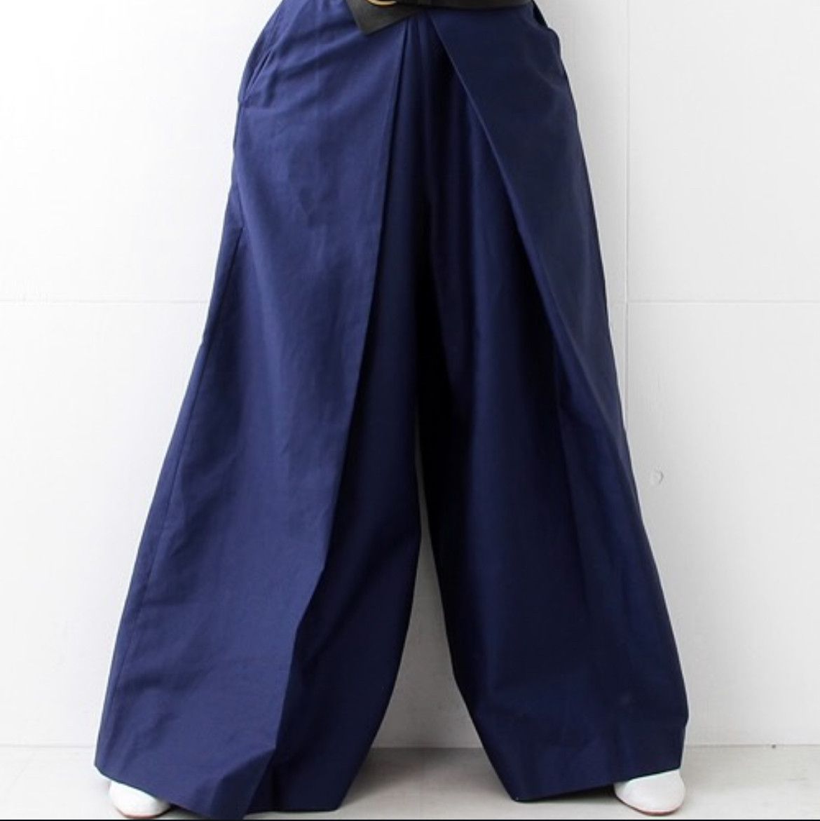 Beams Plus 2000s Ray Beams Kimono Flare Hakama Box Tuck Wide Pants Size US 33 - 9 Thumbnail