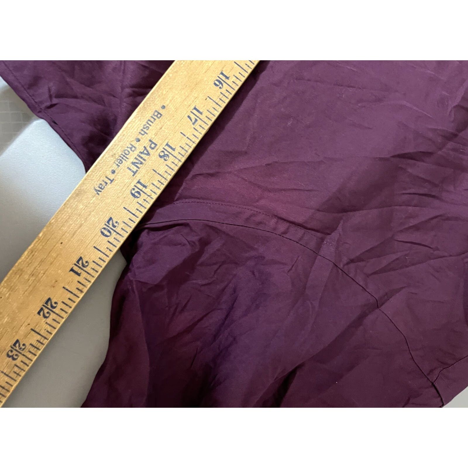 Calvin Klein VINTAGE Calvin Klein Dress Shirt Men Button-Front Regular Fit Solid Cotton Maroon 15 Slimming Long Sleeve Office Business Casual Formal Size 40R - 5 Thumbnail