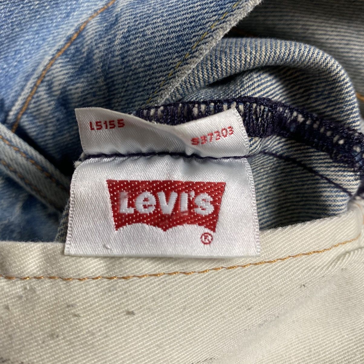 Levi's Levis 501 ButtonFly Jeans Pants Size US 37 - 7 Thumbnail