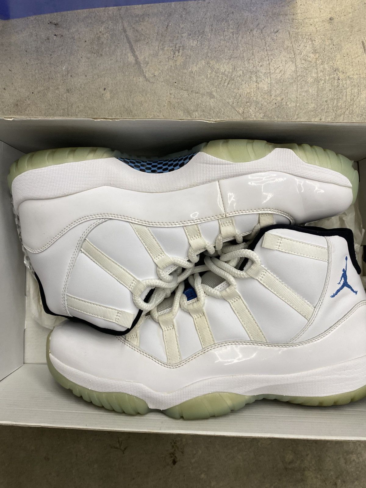 Jordan Brand Jordan 11 High Legend Blue Size US 11 / EU 44 - 1 Thumbnail