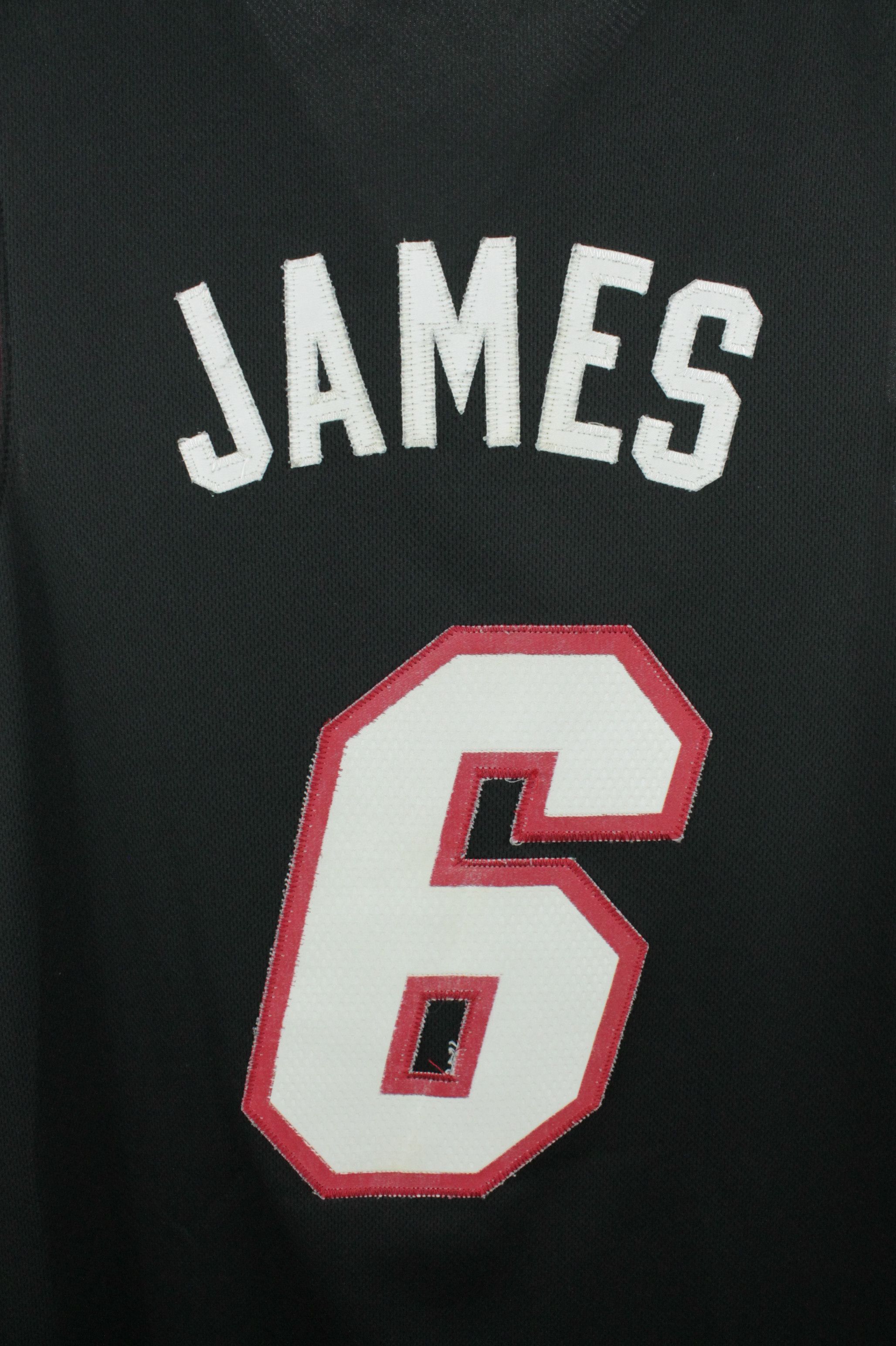 Adidas × NBA Adidas 2010 LEBRON JAMES #6 MIAMI HEAT AWAY JERSEY Size US S / EU 44-46 / 1 - 7 Thumbnail