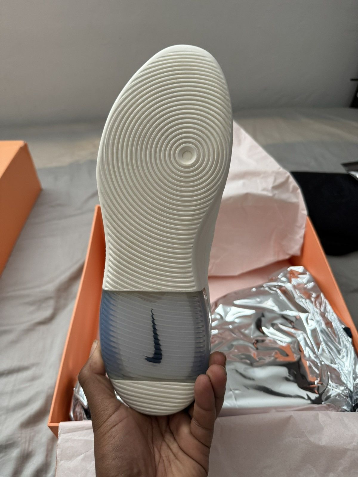 Fear of God × Nike Nike Air Fear of God 1 Sail 10.5 dead stock Size US 10.5 / EU 43-44 - 8 Thumbnail