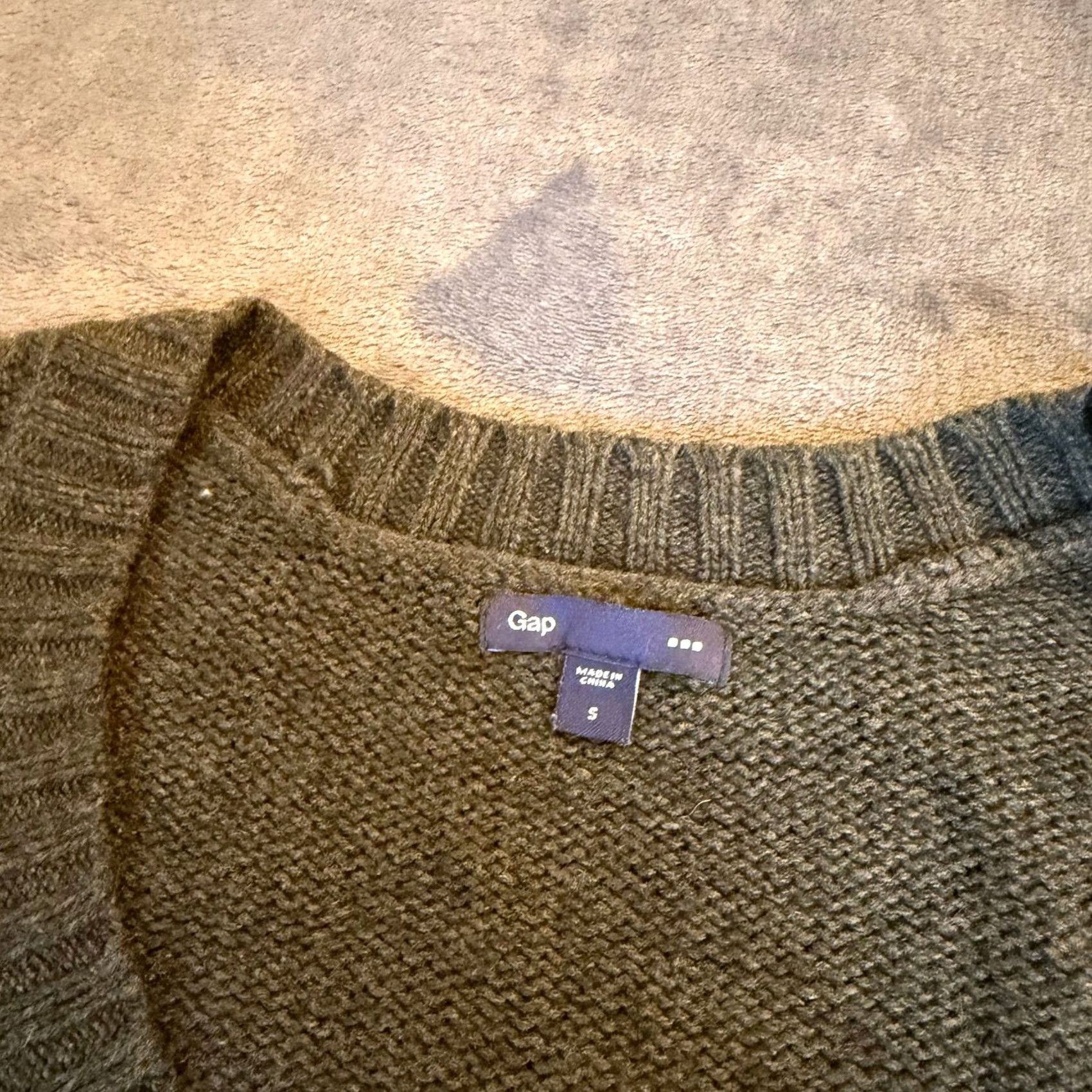 Vintage Chicos Metallic Knit Cardigan Sweater Silver Button Front Women Size 2 Cardigan Open-Knit Lightweight All Seasons Women Mens Girls Size XS / US 0-2 / IT 36-38 - 2 Thumbnail