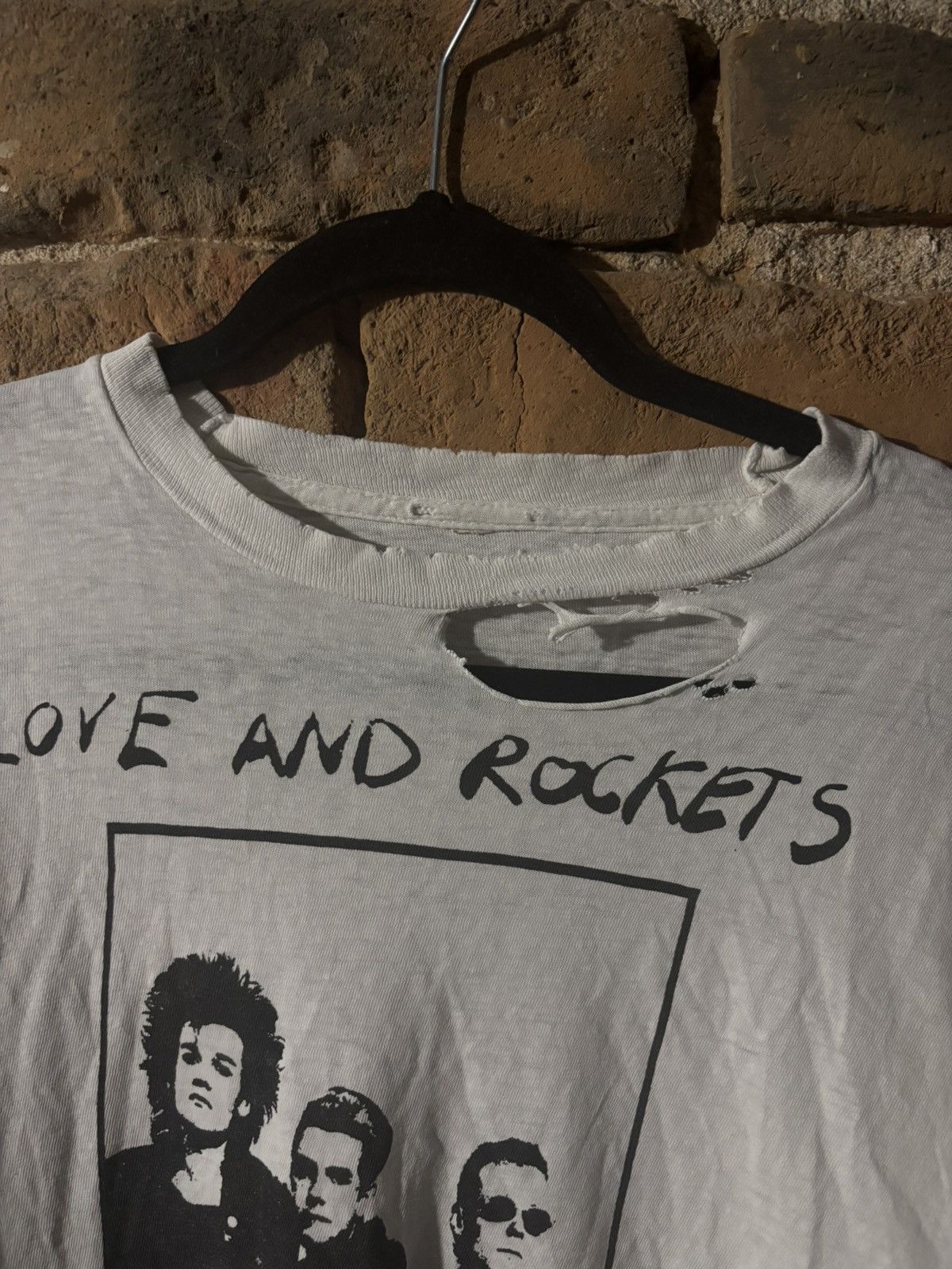 Vintage vintage love and rockets merch Size US M / EU 48-50 / 2 - 2 Thumbnail