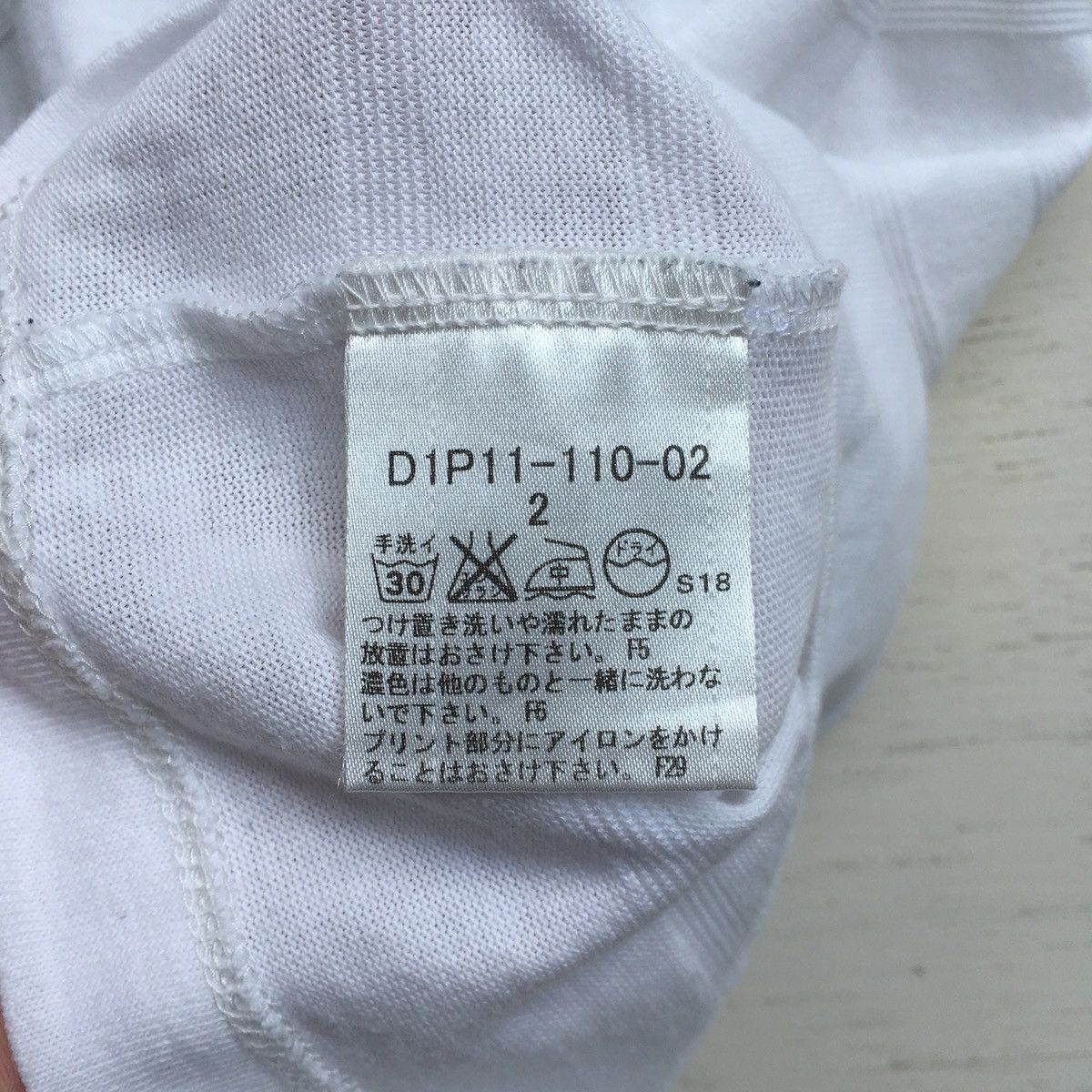 Burberry Vintage Burberry Long Sleeve Tee White Size US XS / EU 42 / 0 - 14 Thumbnail