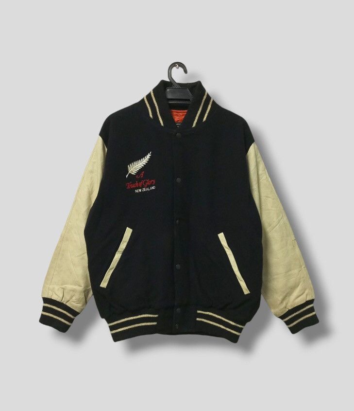 Vintage A01 A Touch of Glory Wool + Sleeve Leather Varsity Jacket Size US L / EU 52-54 / 3 - 1 Thumbnail