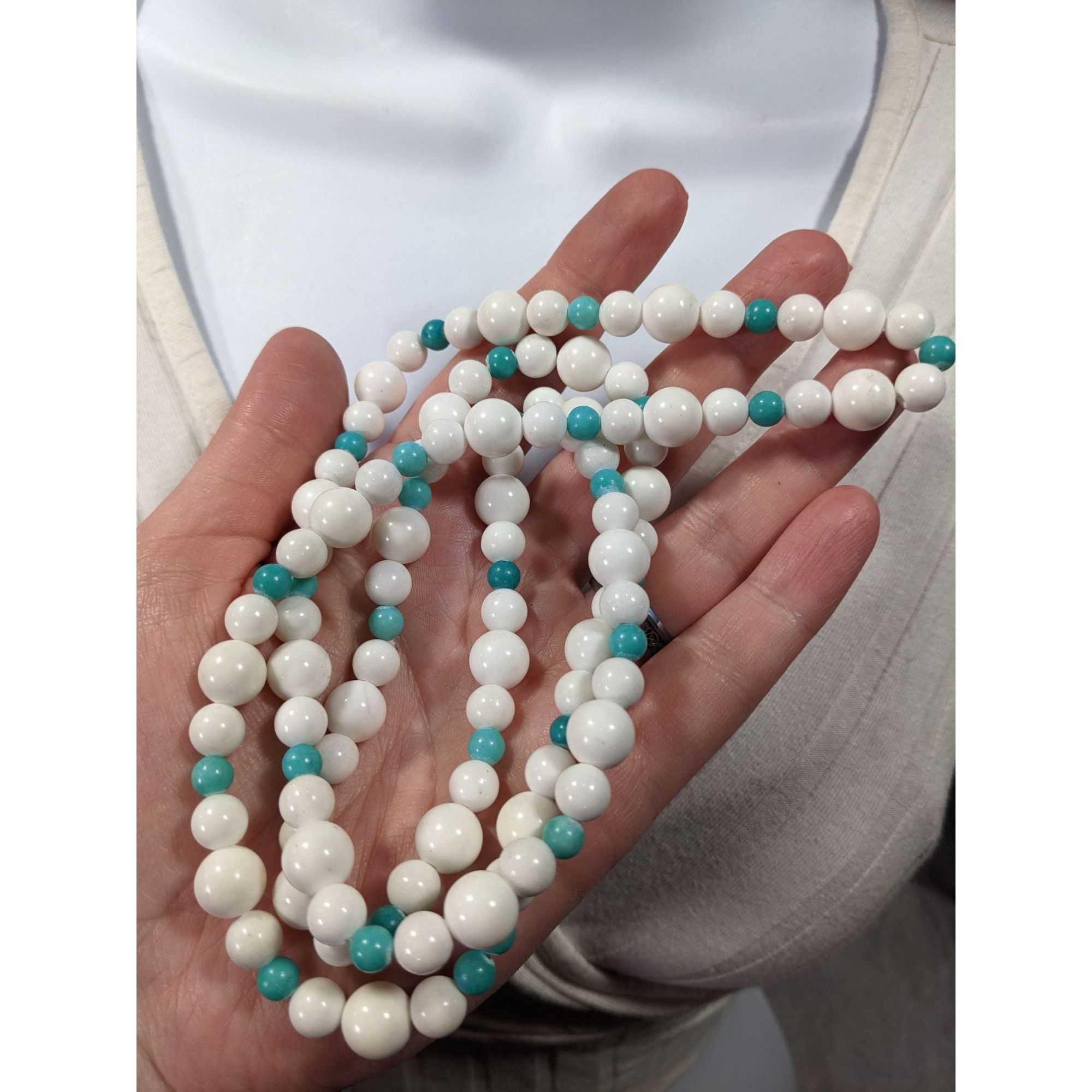 Other Vintage White And Blue Glass/Stone Beaded Necklace Size ONE SIZE - 6 Thumbnail