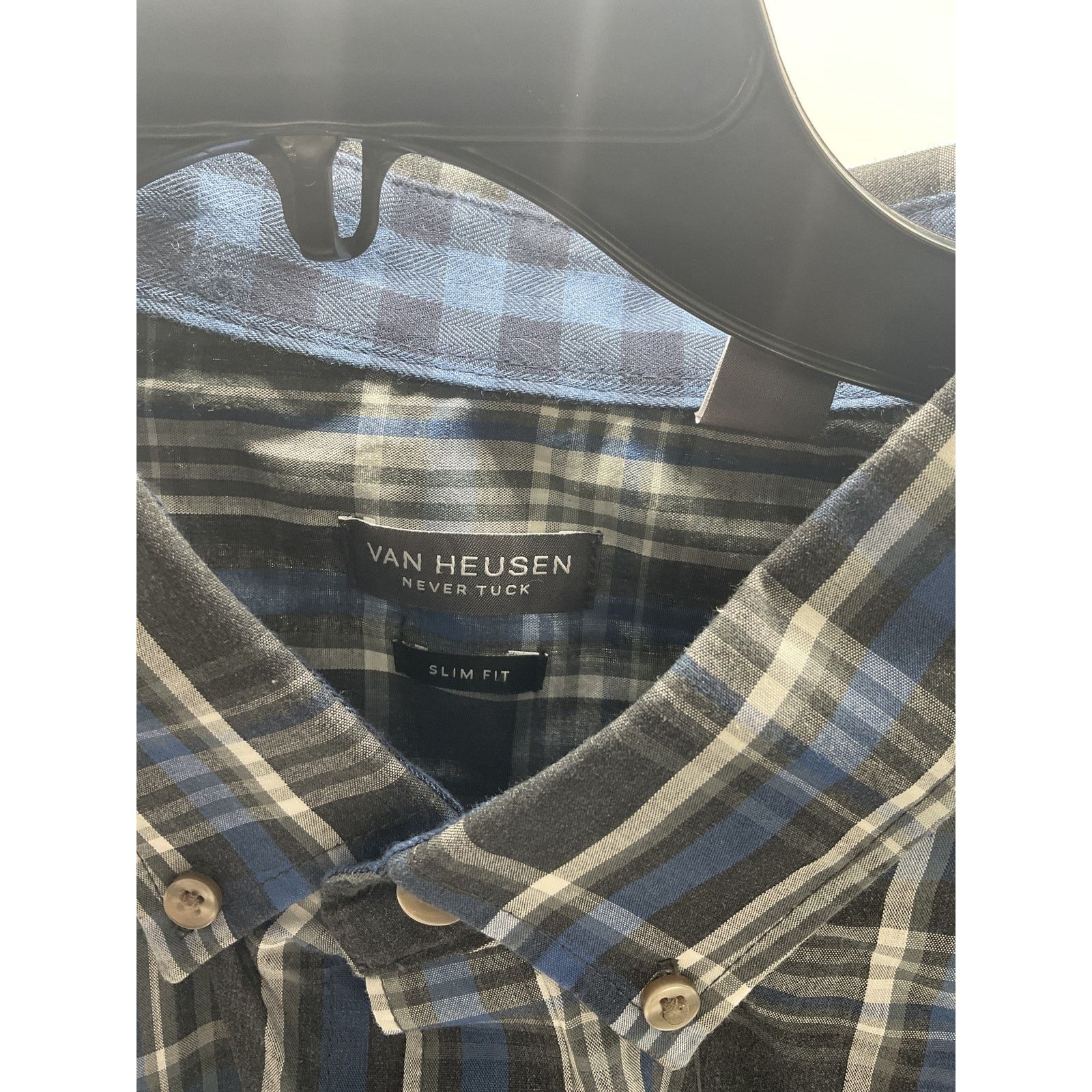 Van Heusen Van Heusen Never Tuck Long Sleeve Button up shirt - Size XXL Size US XXL / EU 58 / 5 - 4 Thumbnail