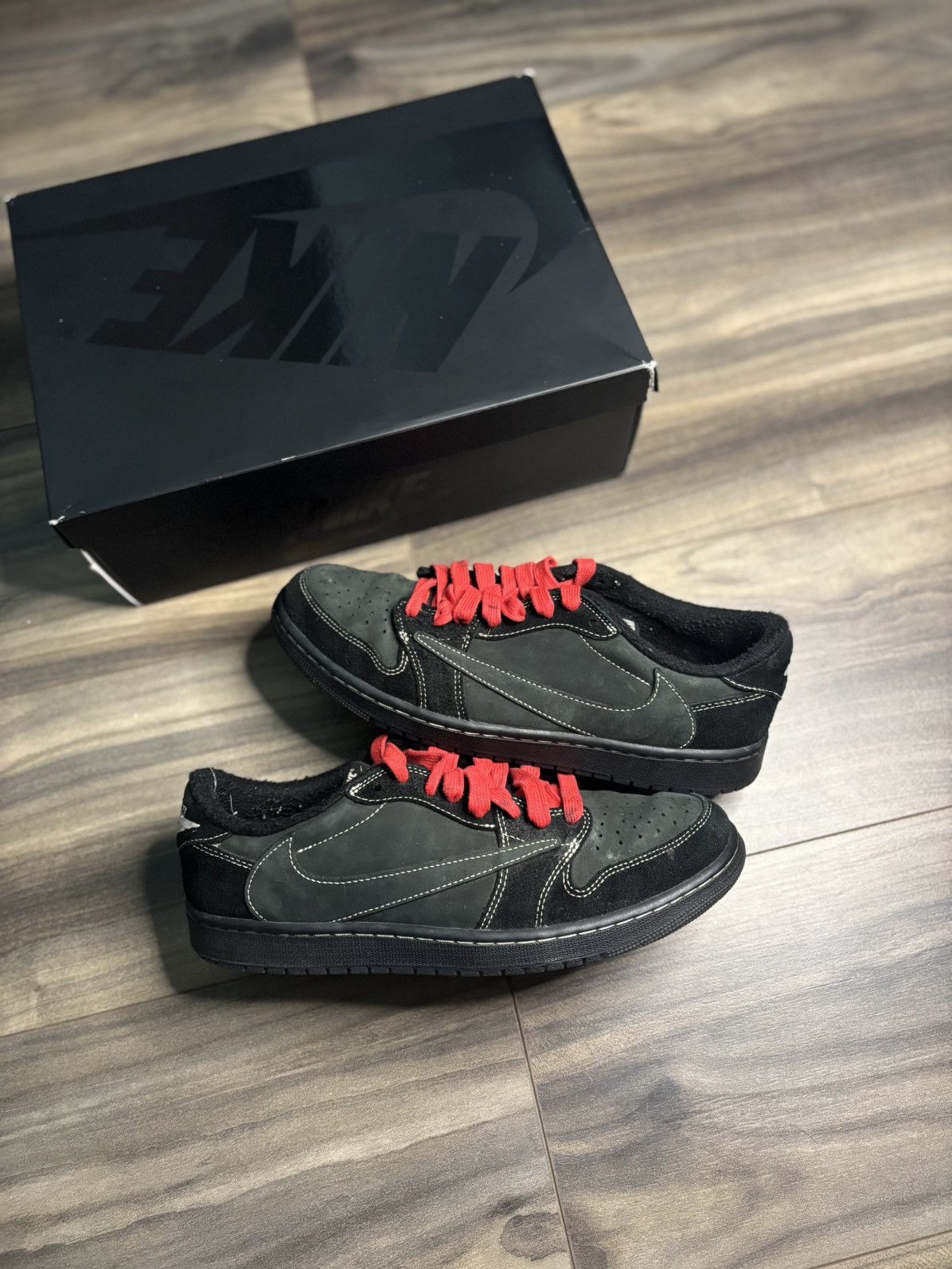 Jordan Brand × Travis Scott Travis Scott Jordan 1 Low “Black Phantom” Size US 10.5 / EU 43-44 - 1 Thumbnail