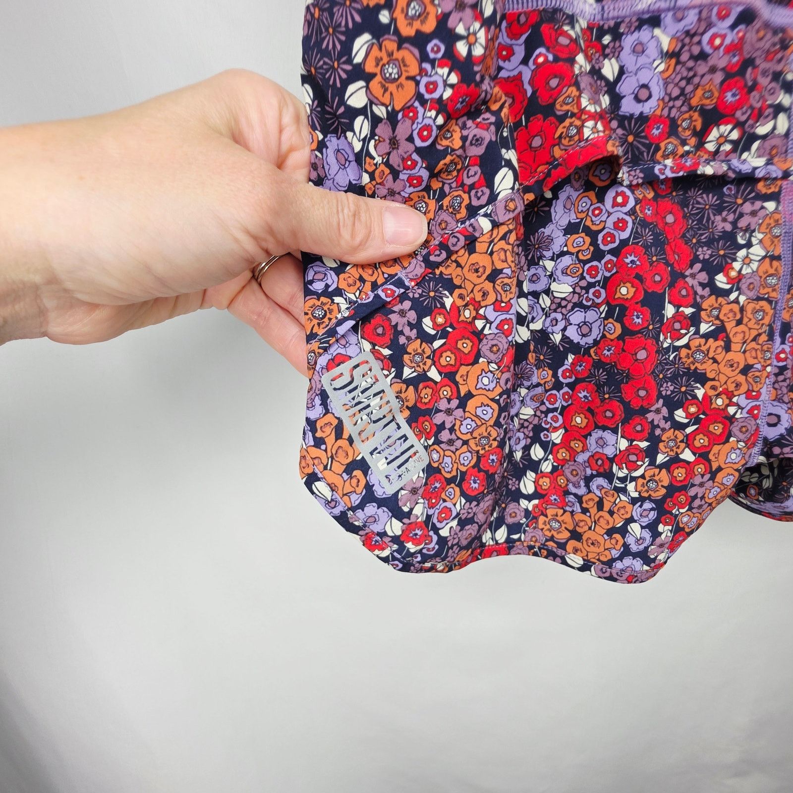Other Smartwool Active Purple & Red Floral Running Shorts Size 31" - 5 Thumbnail
